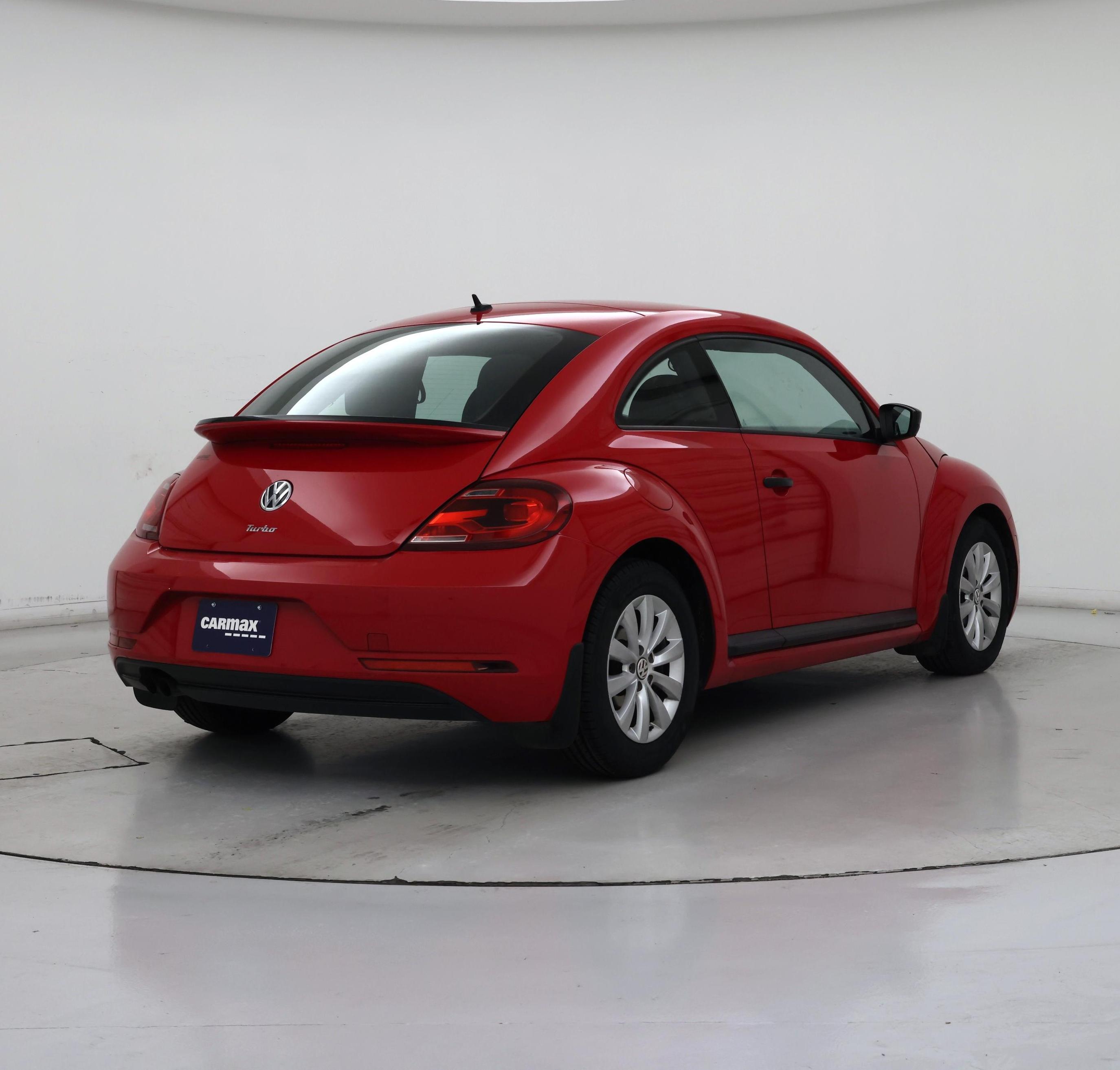 Thumbnail: 2018 Volkswagen Beetle - 8