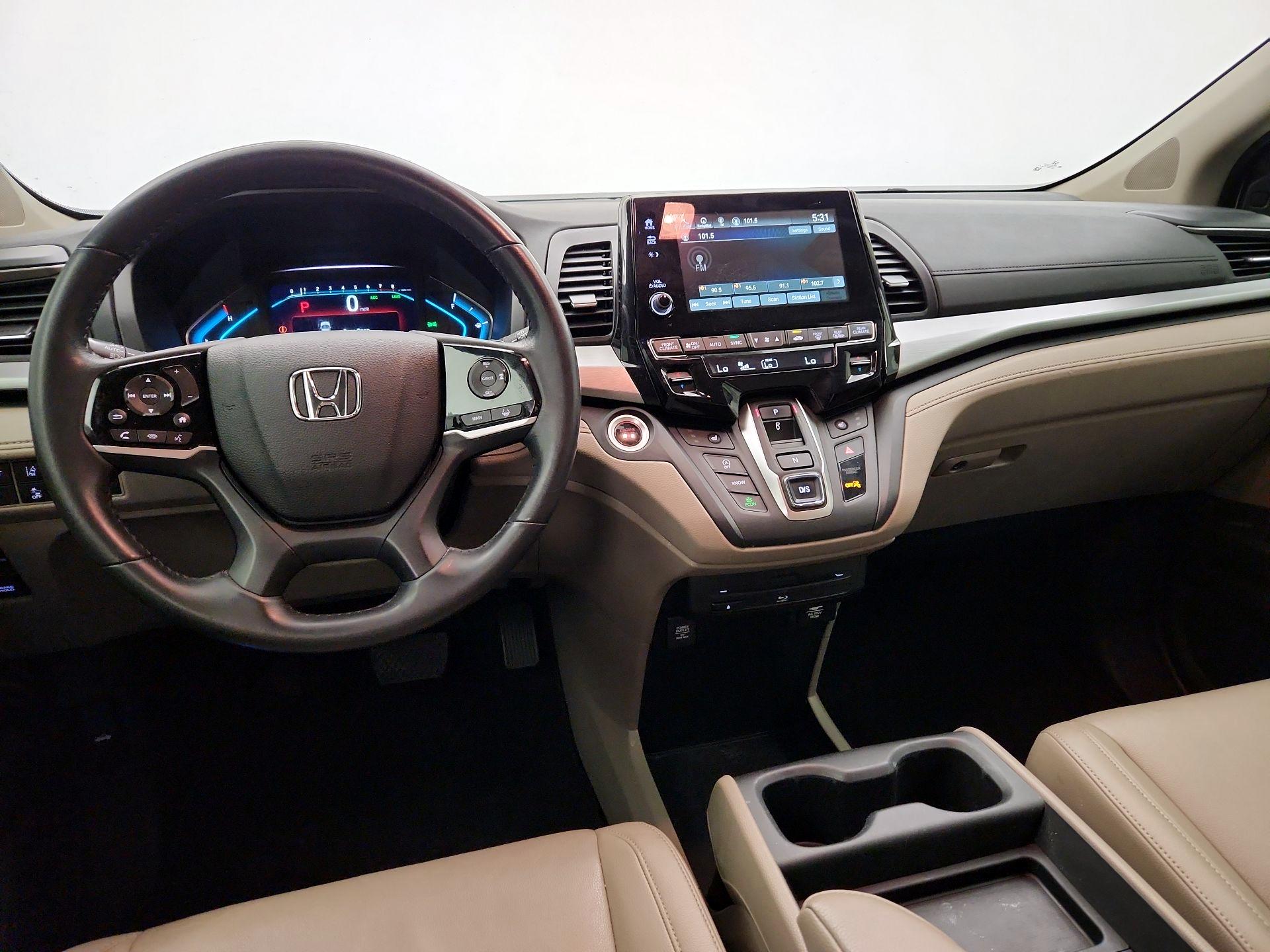 Thumbnail: 2018 Honda Odyssey - 9