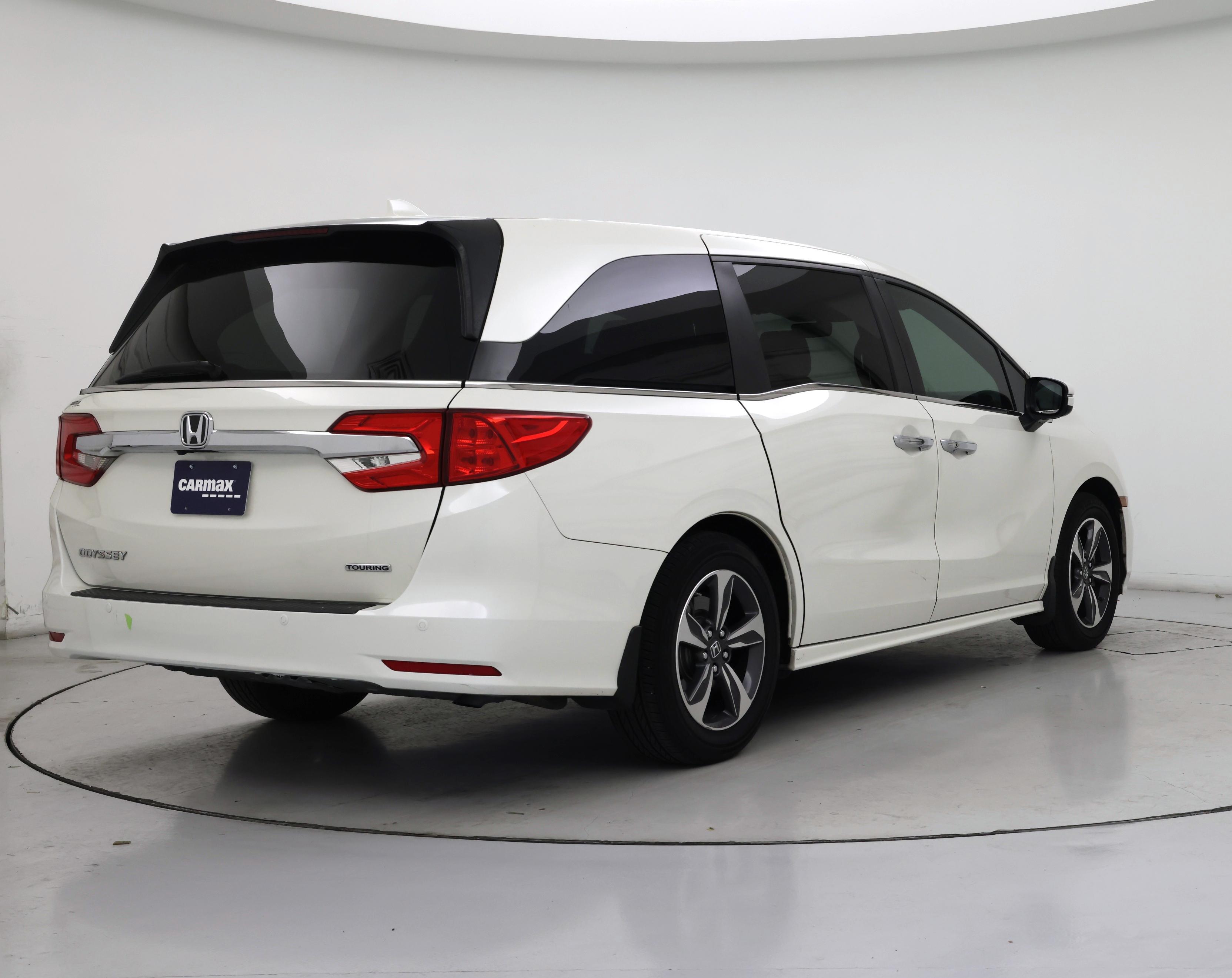 Thumbnail: 2018 Honda Odyssey - 8