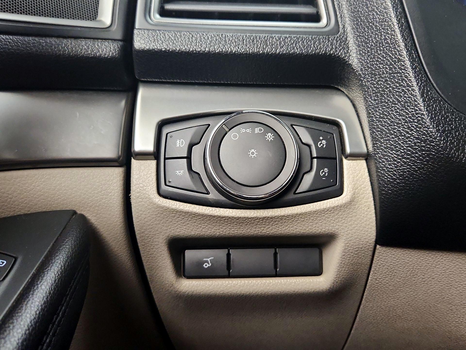Thumbnail: 2018 Ford Explorer - 13