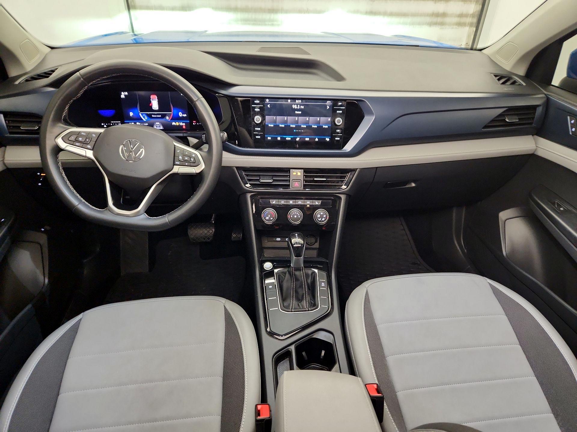 Thumbnail: 2023 Volkswagen Taos - 9