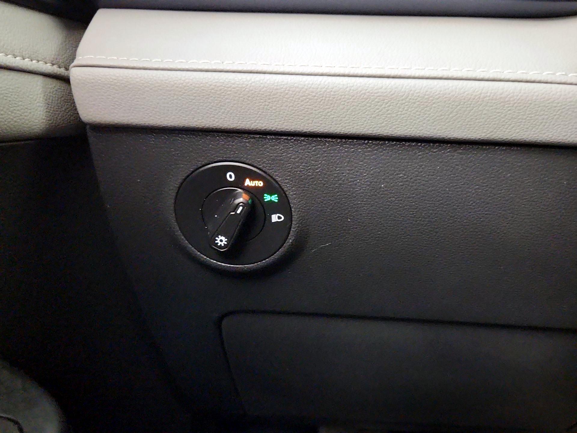 Thumbnail: 2023 Volkswagen Taos - 13