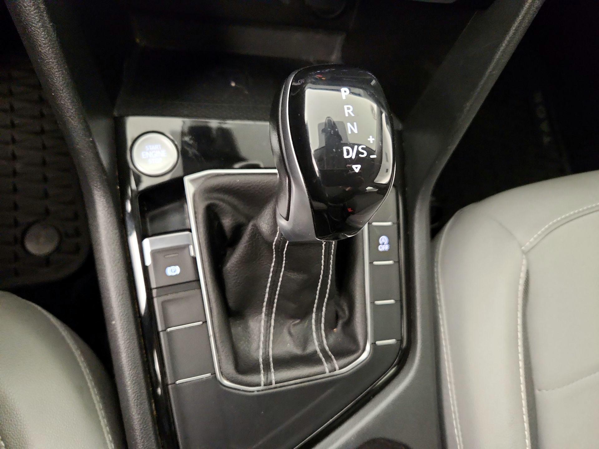 Thumbnail: 2023 Volkswagen Taos - 17