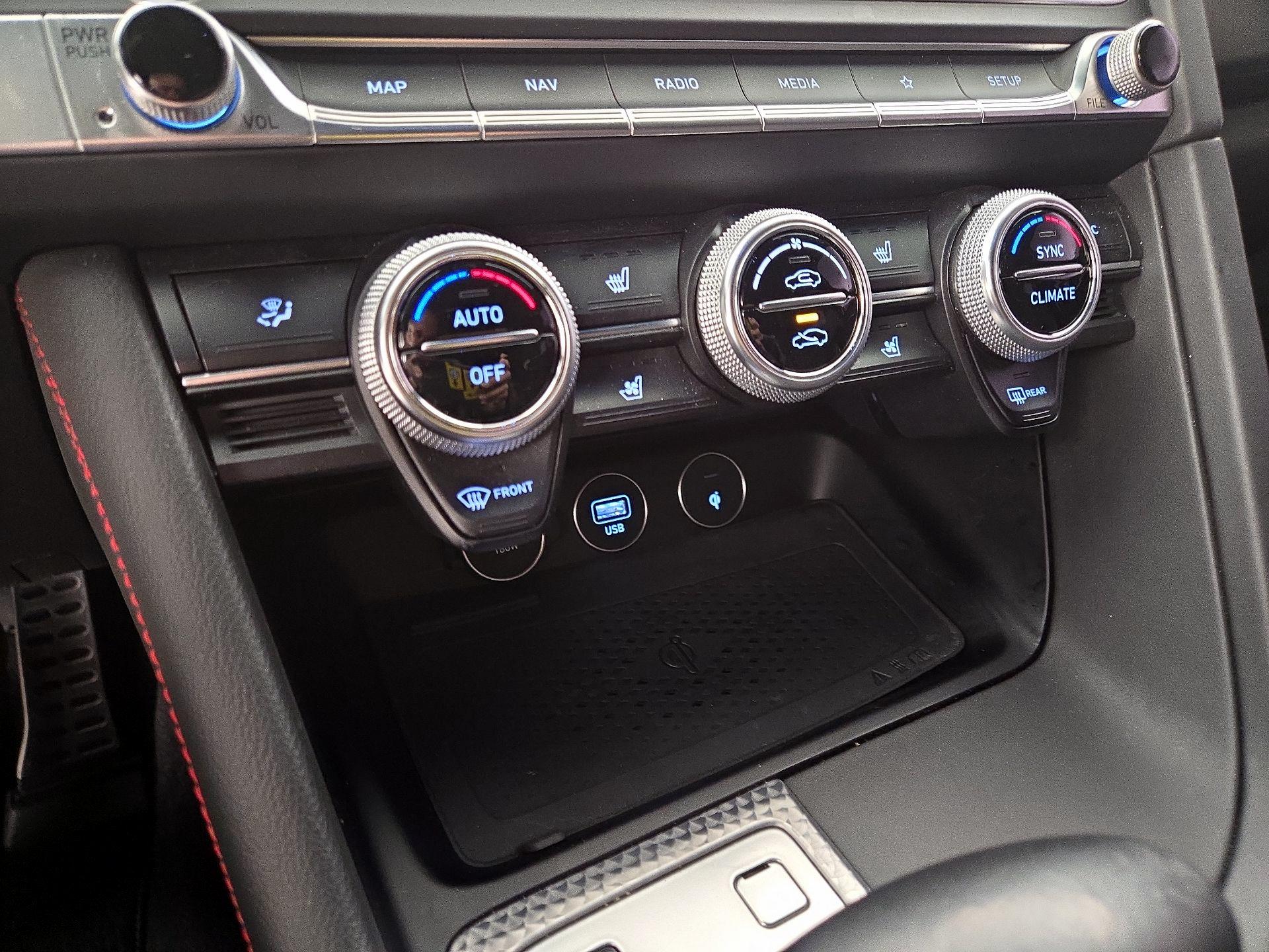 Thumbnail: 2023 Genesis G70 - 17