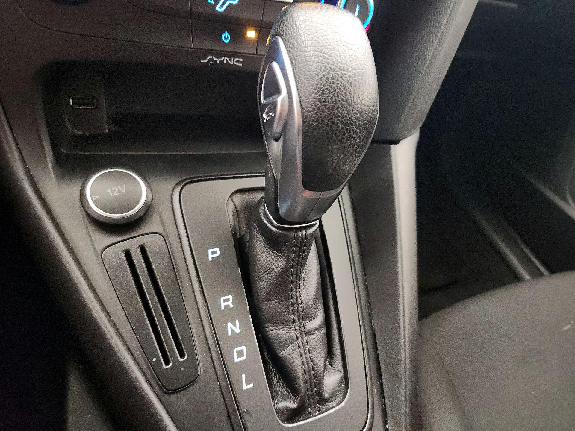 Thumbnail: 2017 Ford Focus - 17