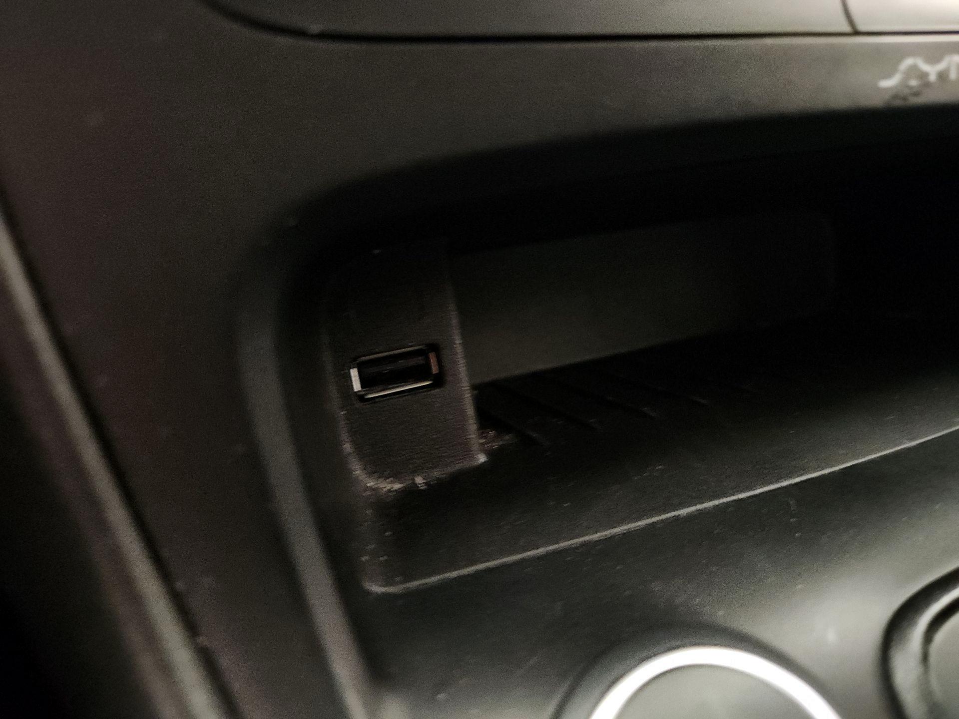 Thumbnail: 2017 Ford Focus - 18