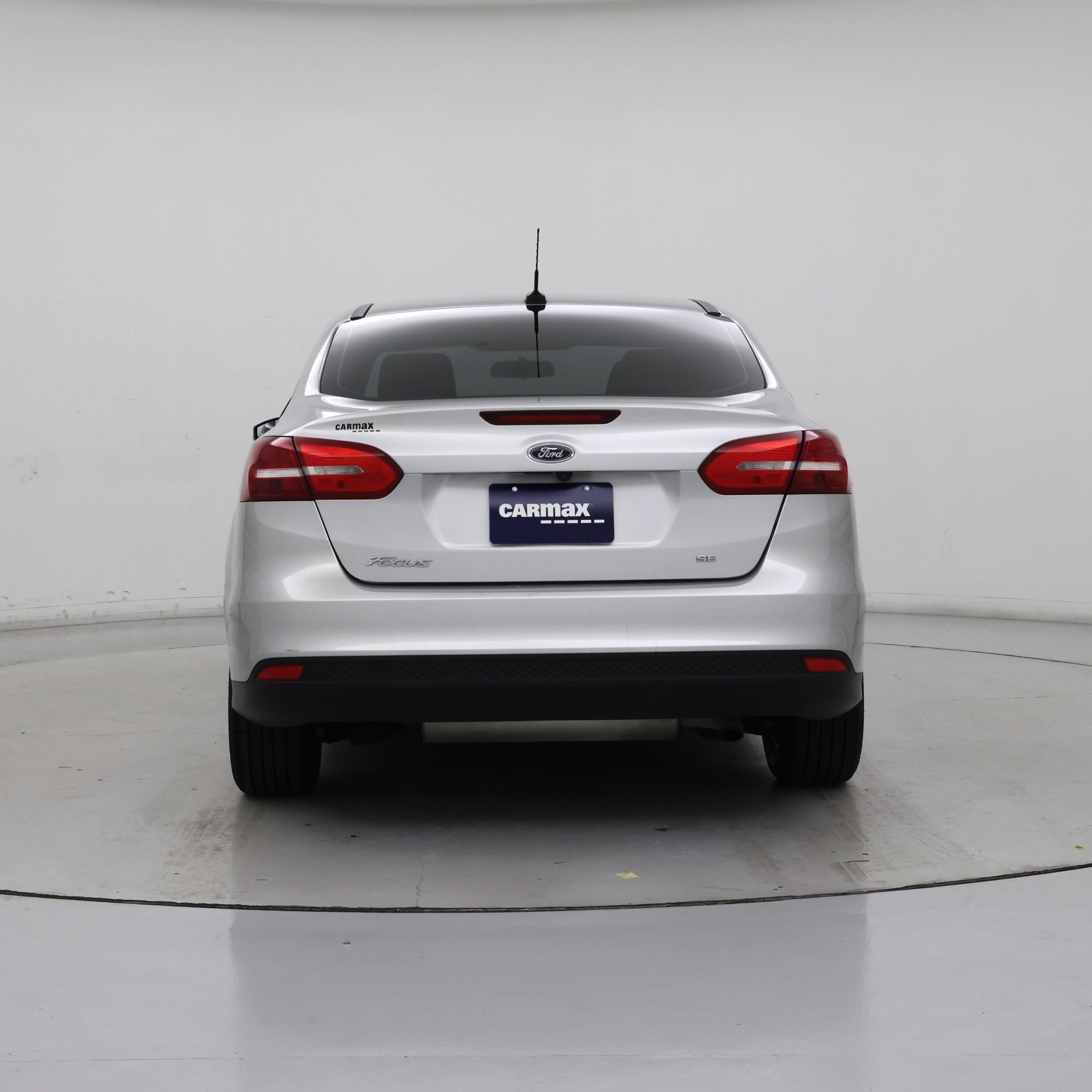 Thumbnail: 2017 Ford Focus - 6