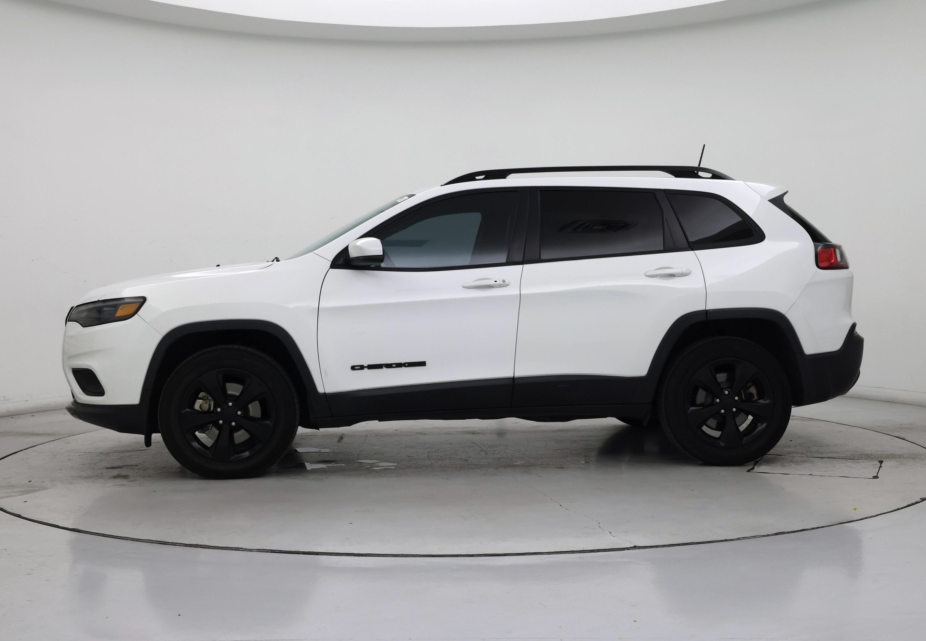Thumbnail: 2020 Jeep Cherokee - 3