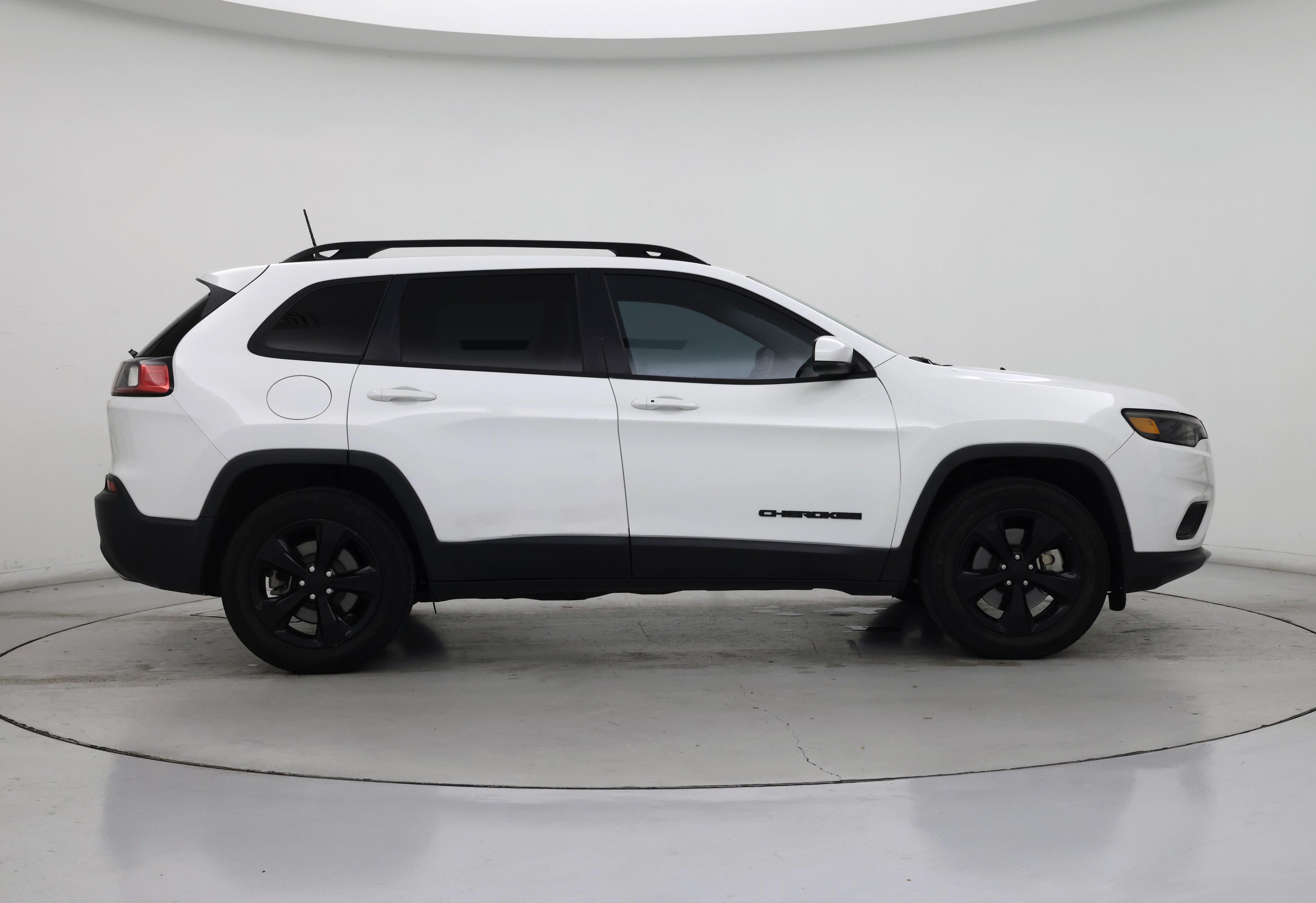 Thumbnail: 2020 Jeep Cherokee - 7