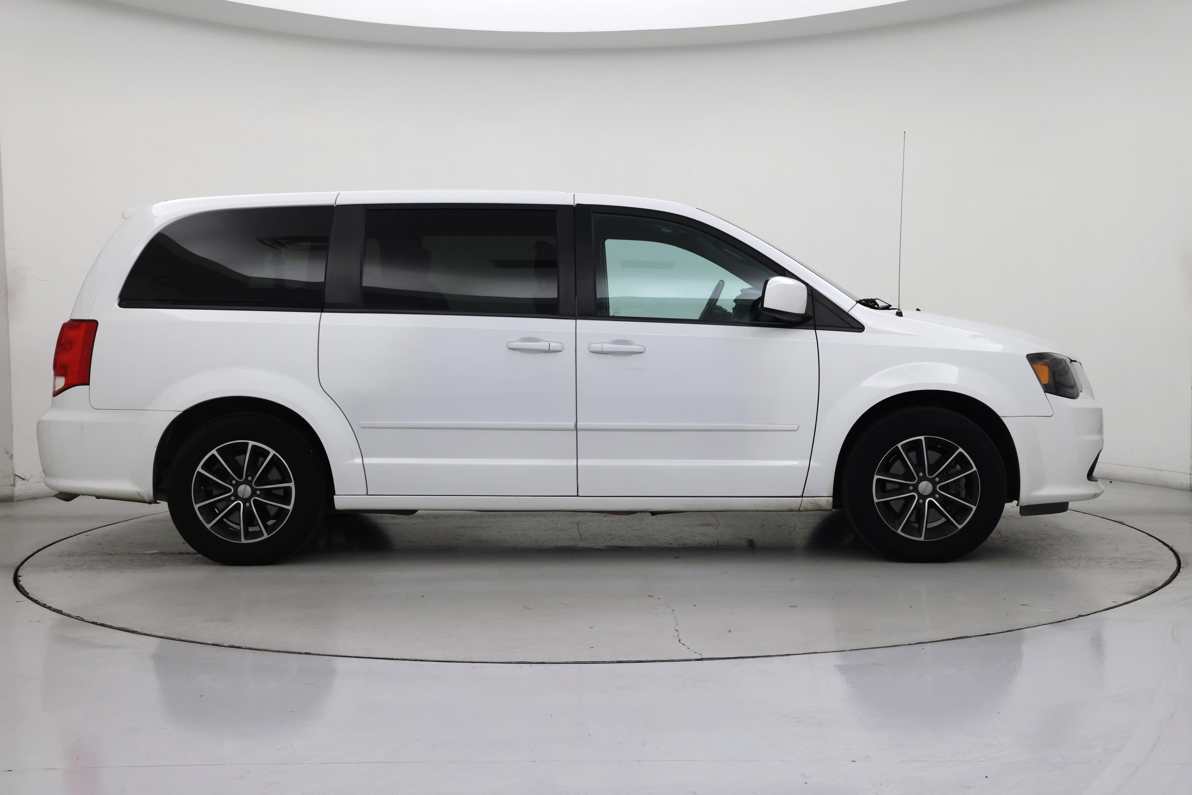 Thumbnail: 2017 Dodge Grand Caravan - 7