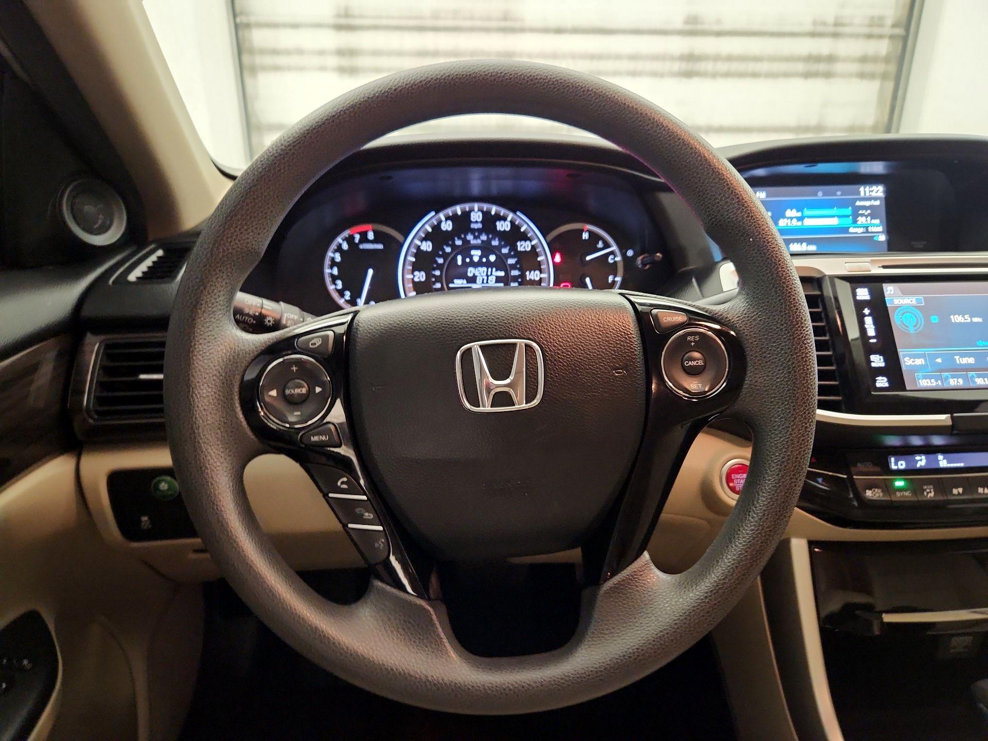 Thumbnail: 2016 Honda Accord - 10