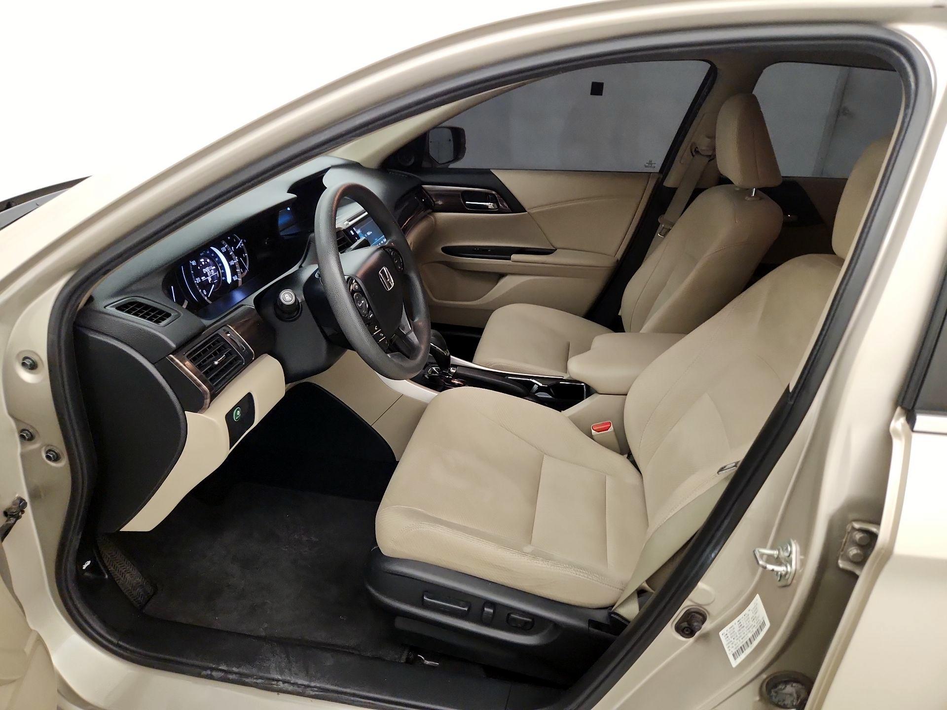 Thumbnail: 2016 Honda Accord - 11