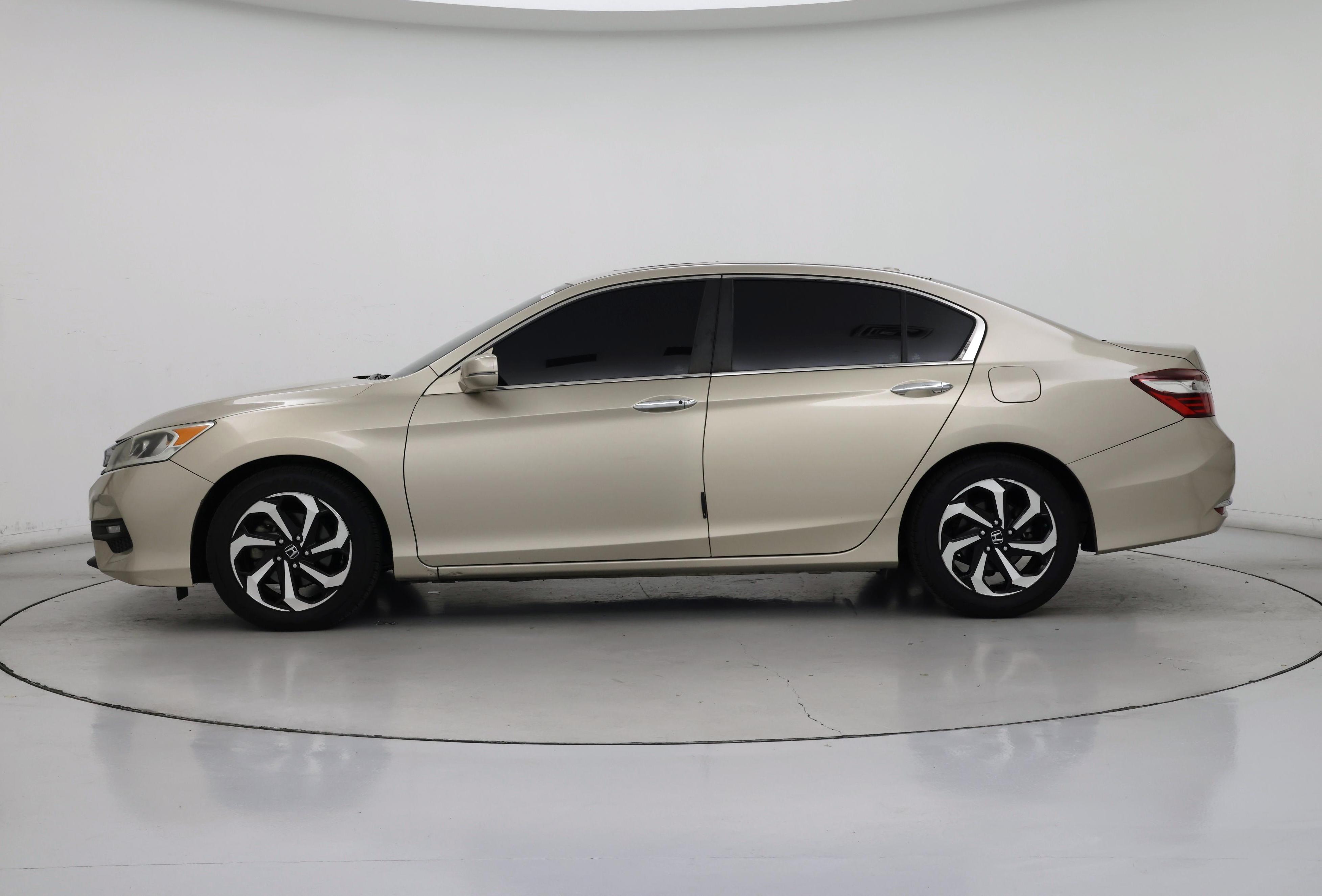 Thumbnail: 2016 Honda Accord - 3
