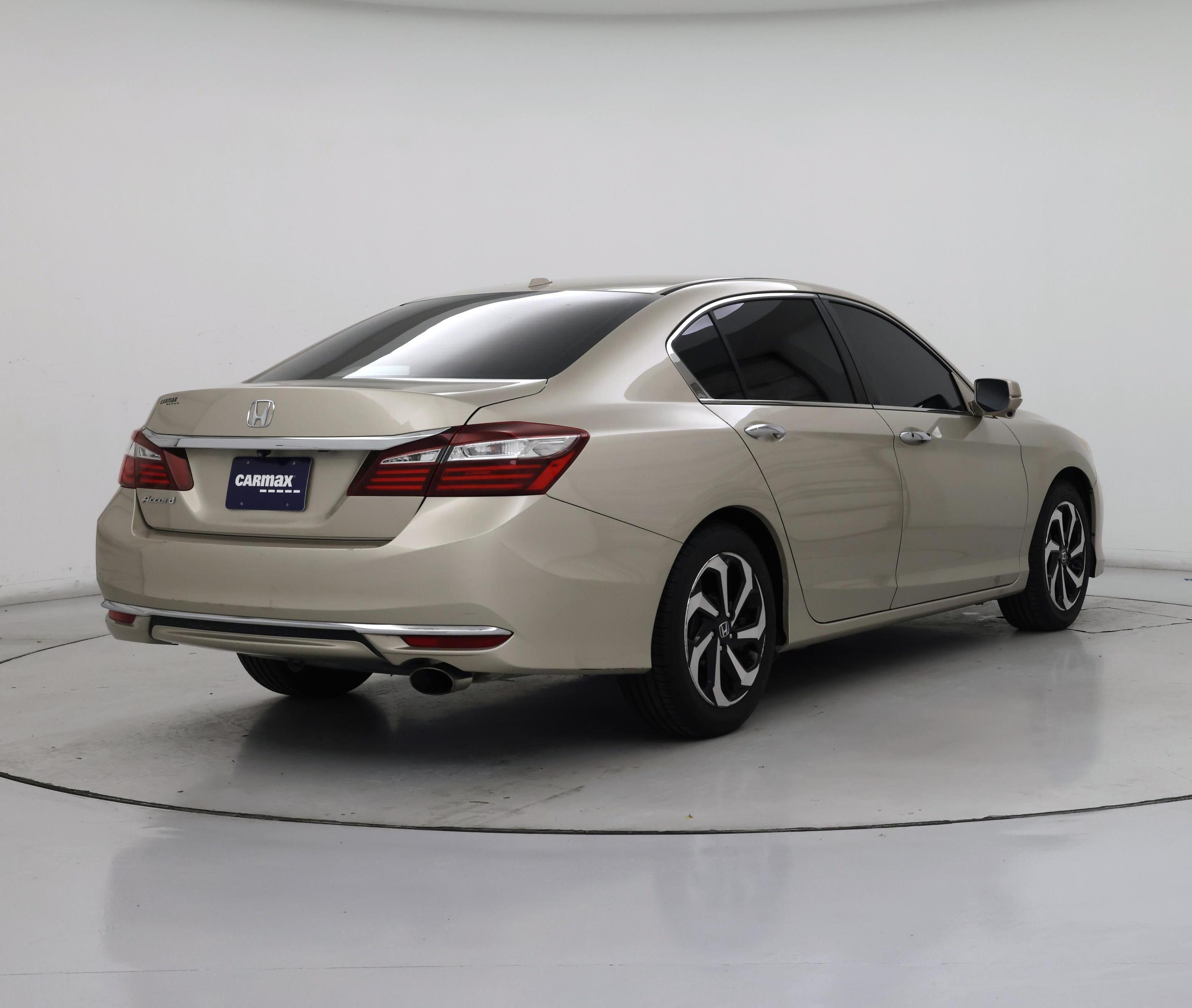 Thumbnail: 2016 Honda Accord - 8