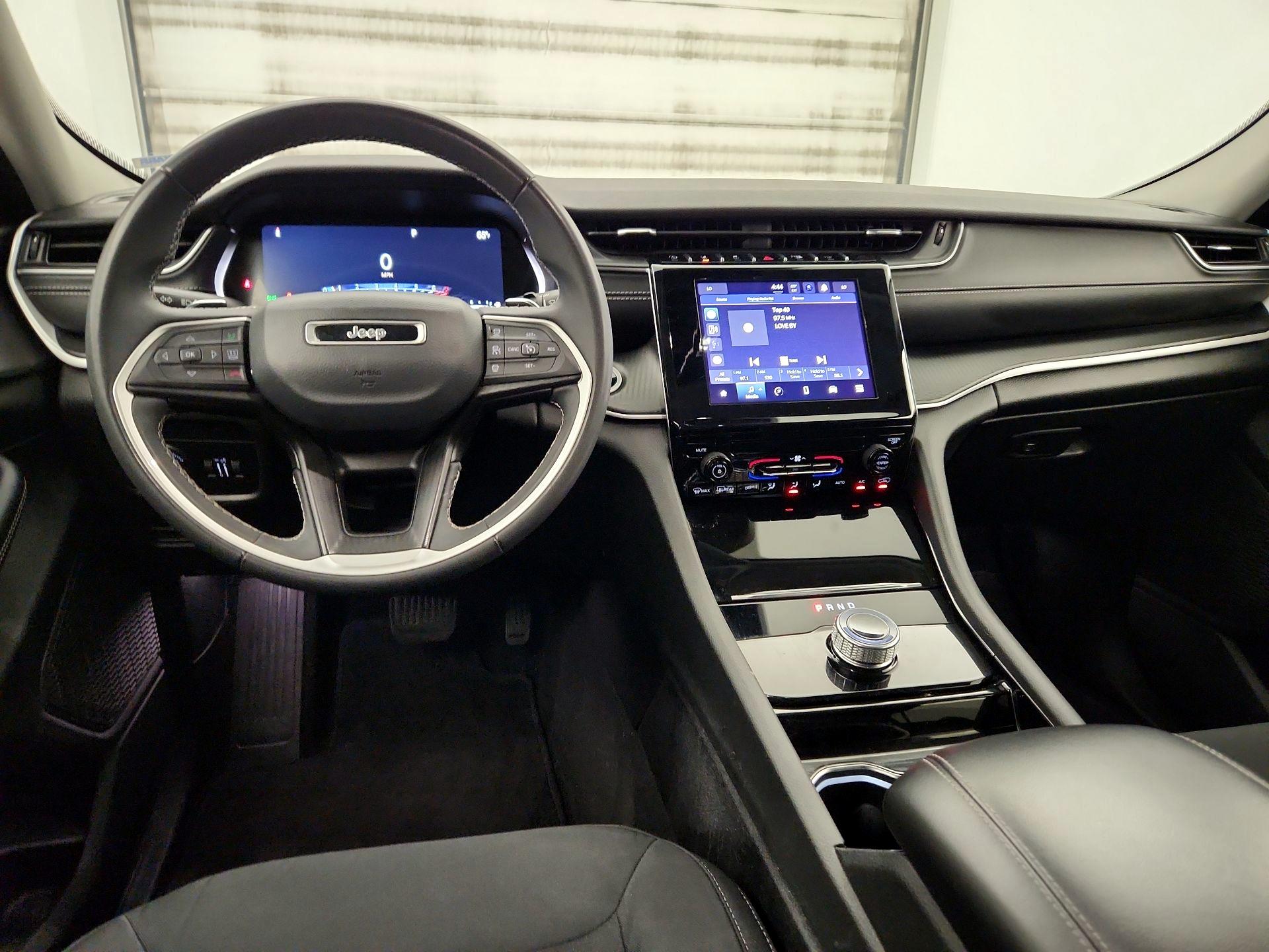 Thumbnail: 2023 Jeep Grand Cherokee - 9