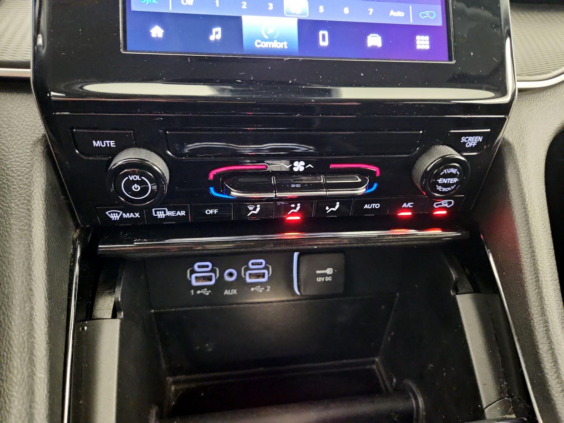 Thumbnail: 2023 Jeep Grand Cherokee - 16