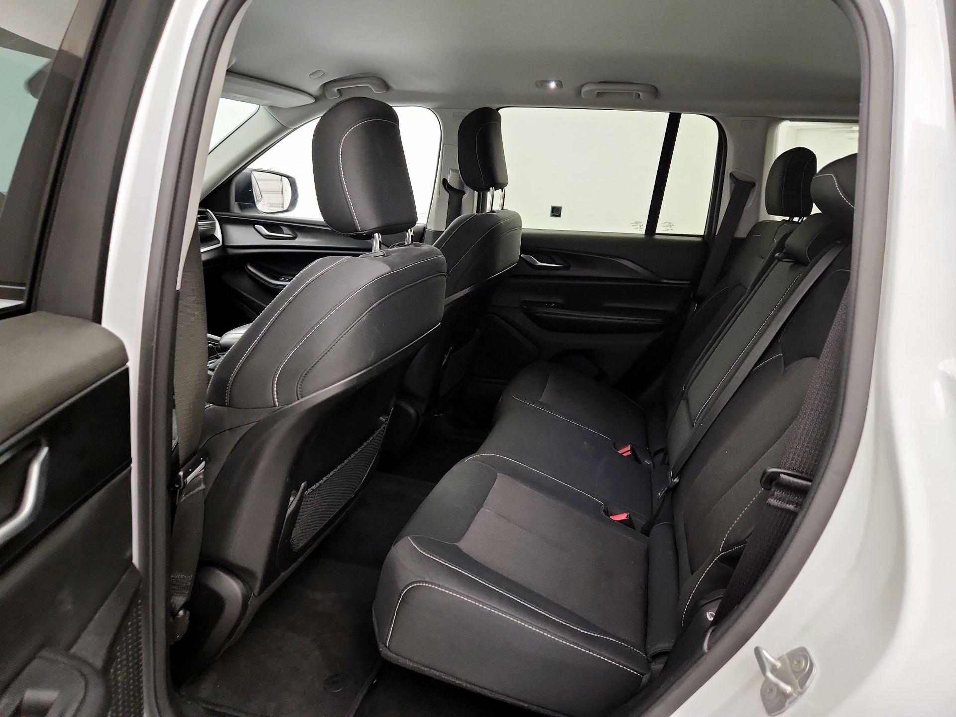 Thumbnail: 2023 Jeep Grand Cherokee - 19