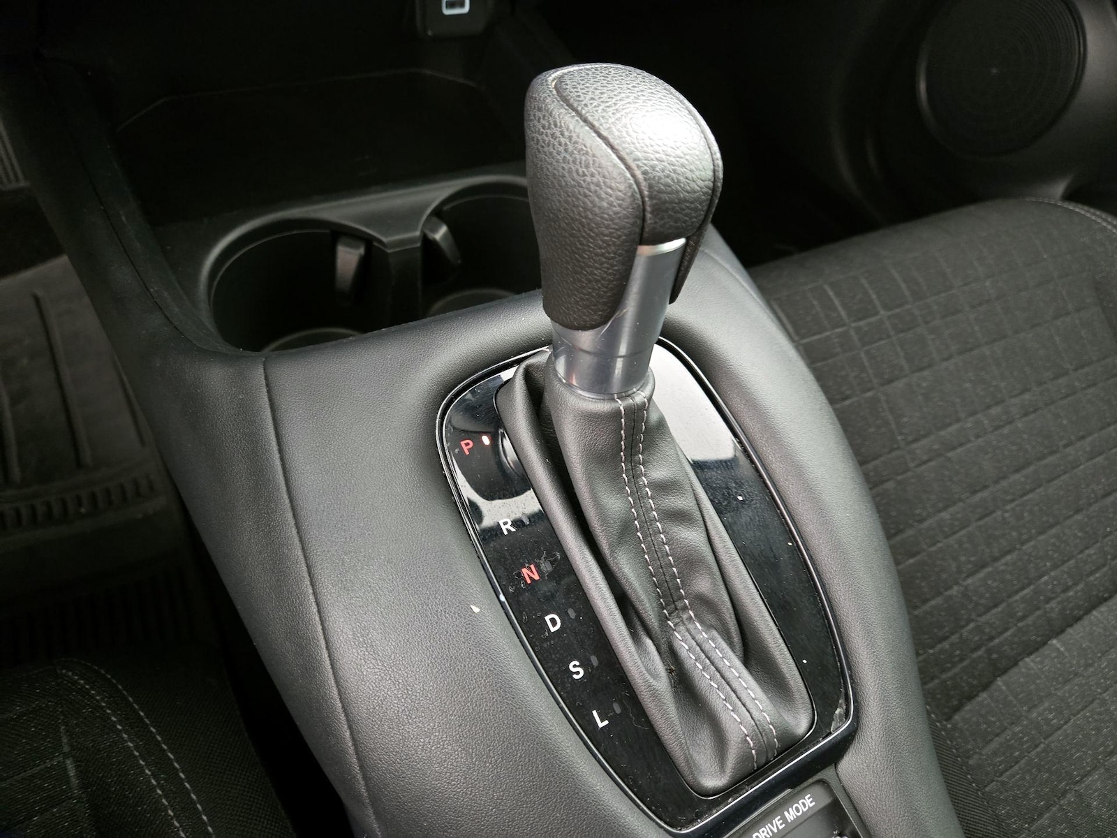 2023 Honda HR-V LX - Photo 18