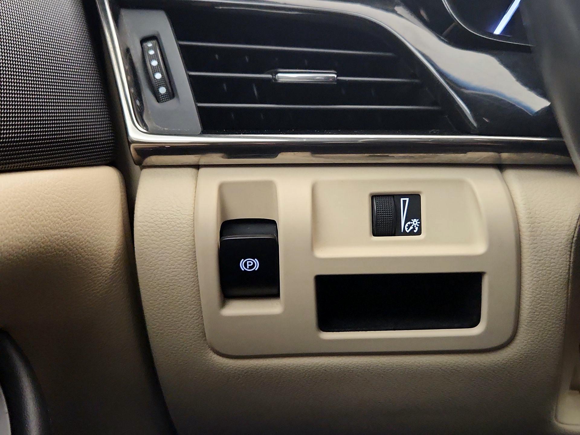 Thumbnail: 2019 Cadillac CTS - 13