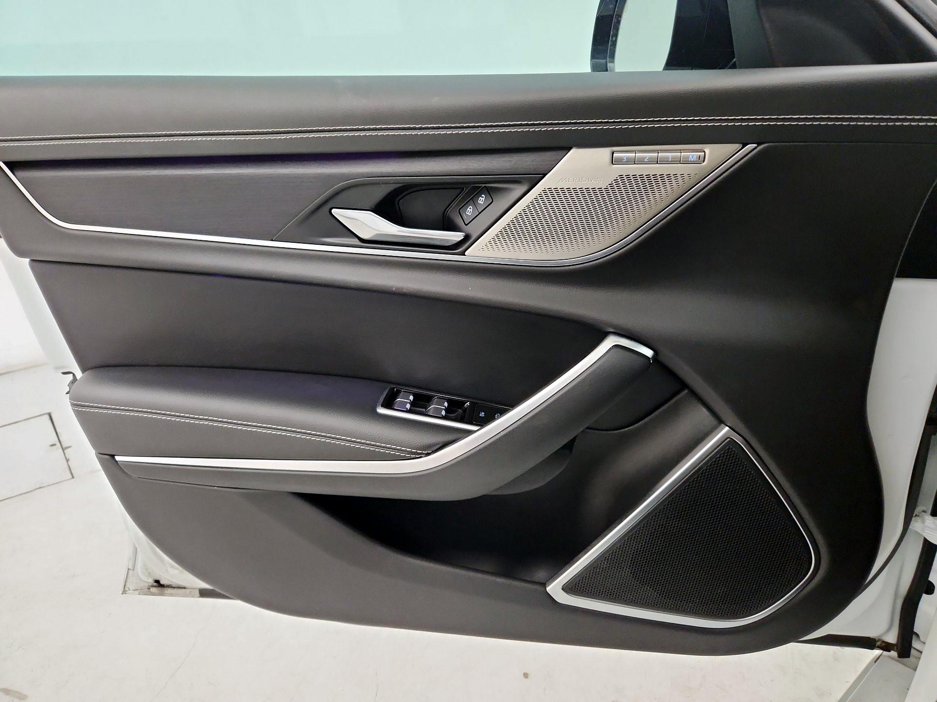 Thumbnail: 2024 Jaguar XF - 12