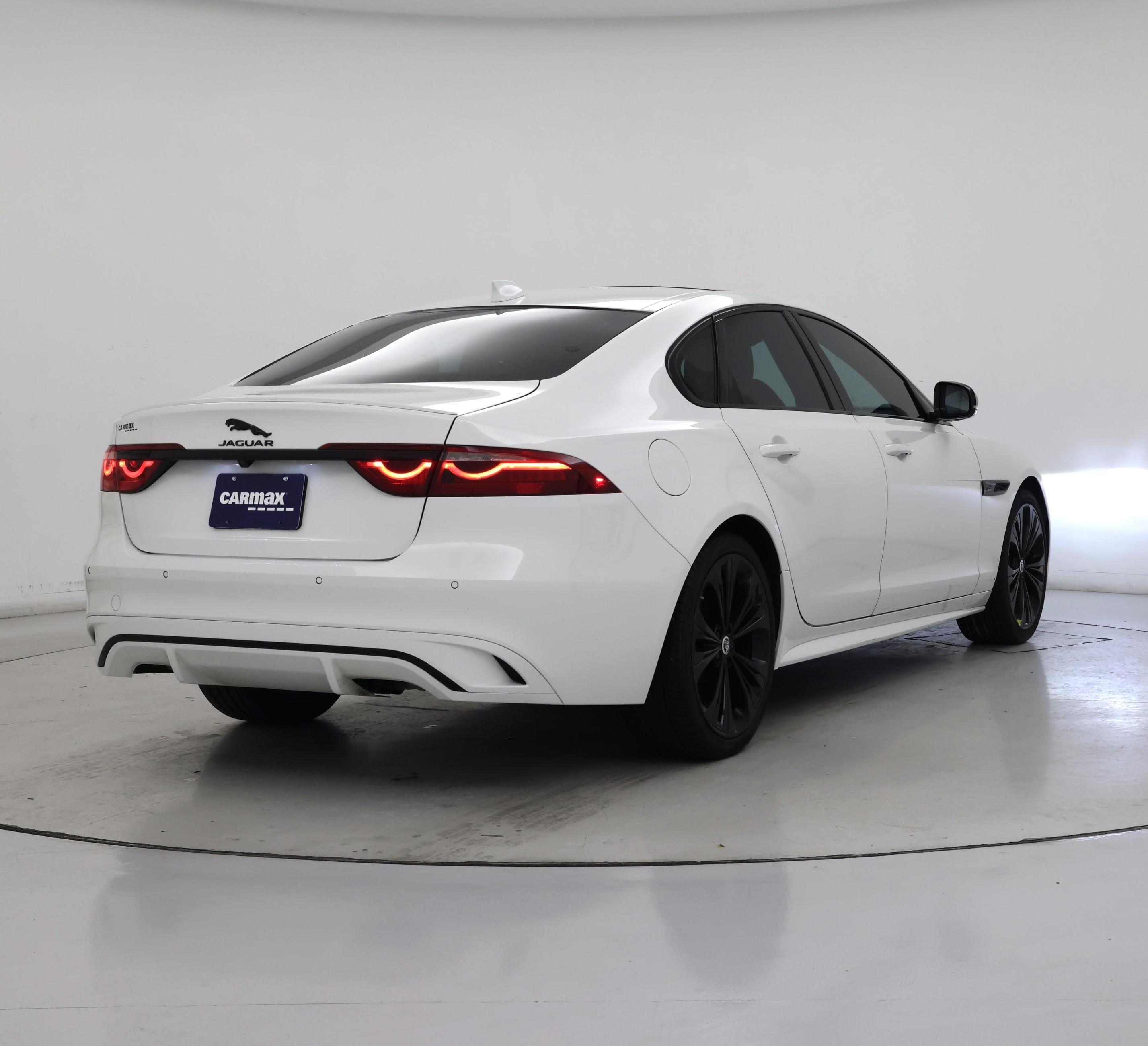 Thumbnail: 2024 Jaguar XF - 8