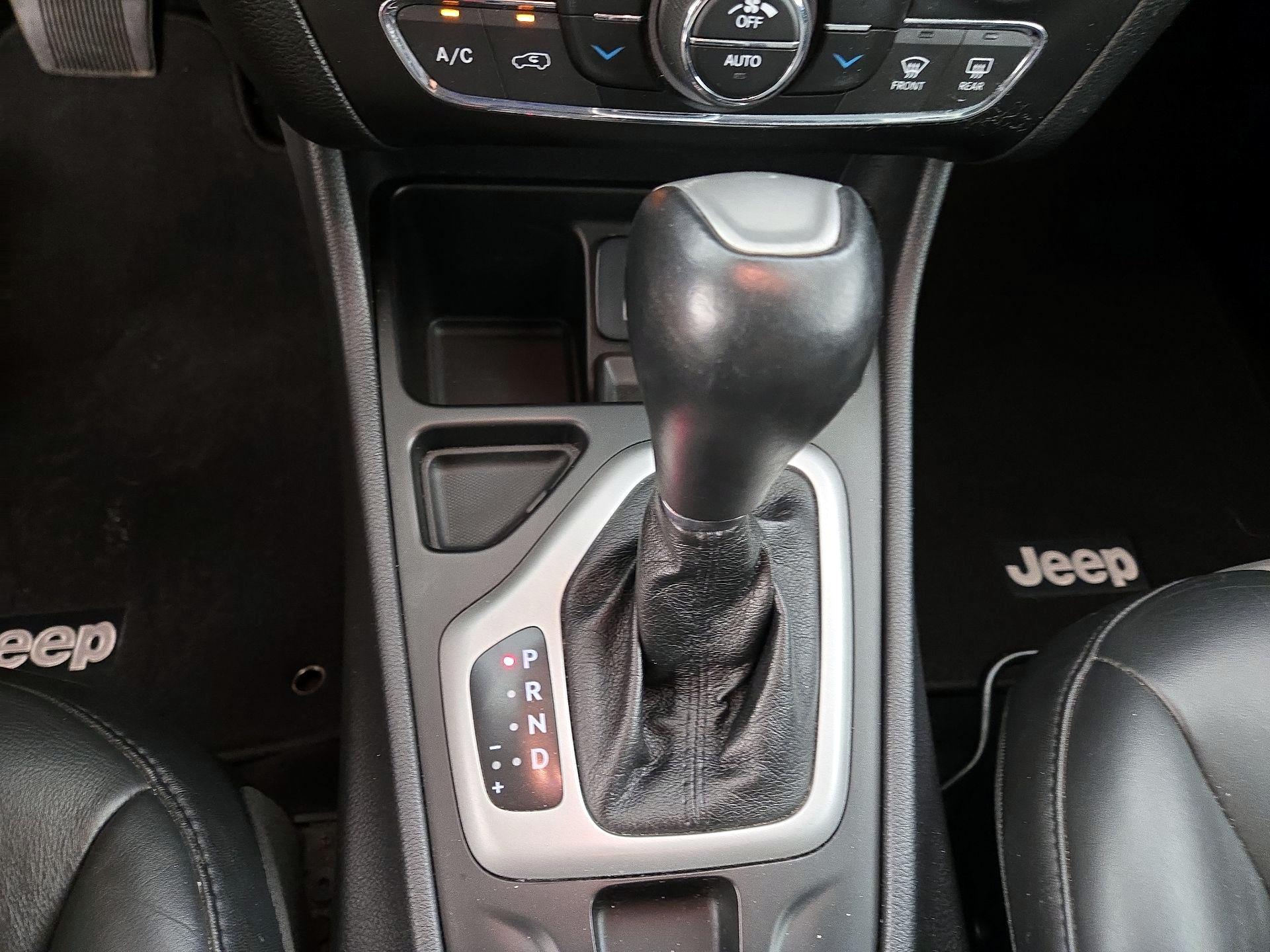 Thumbnail: 2014 Jeep Cherokee - 18