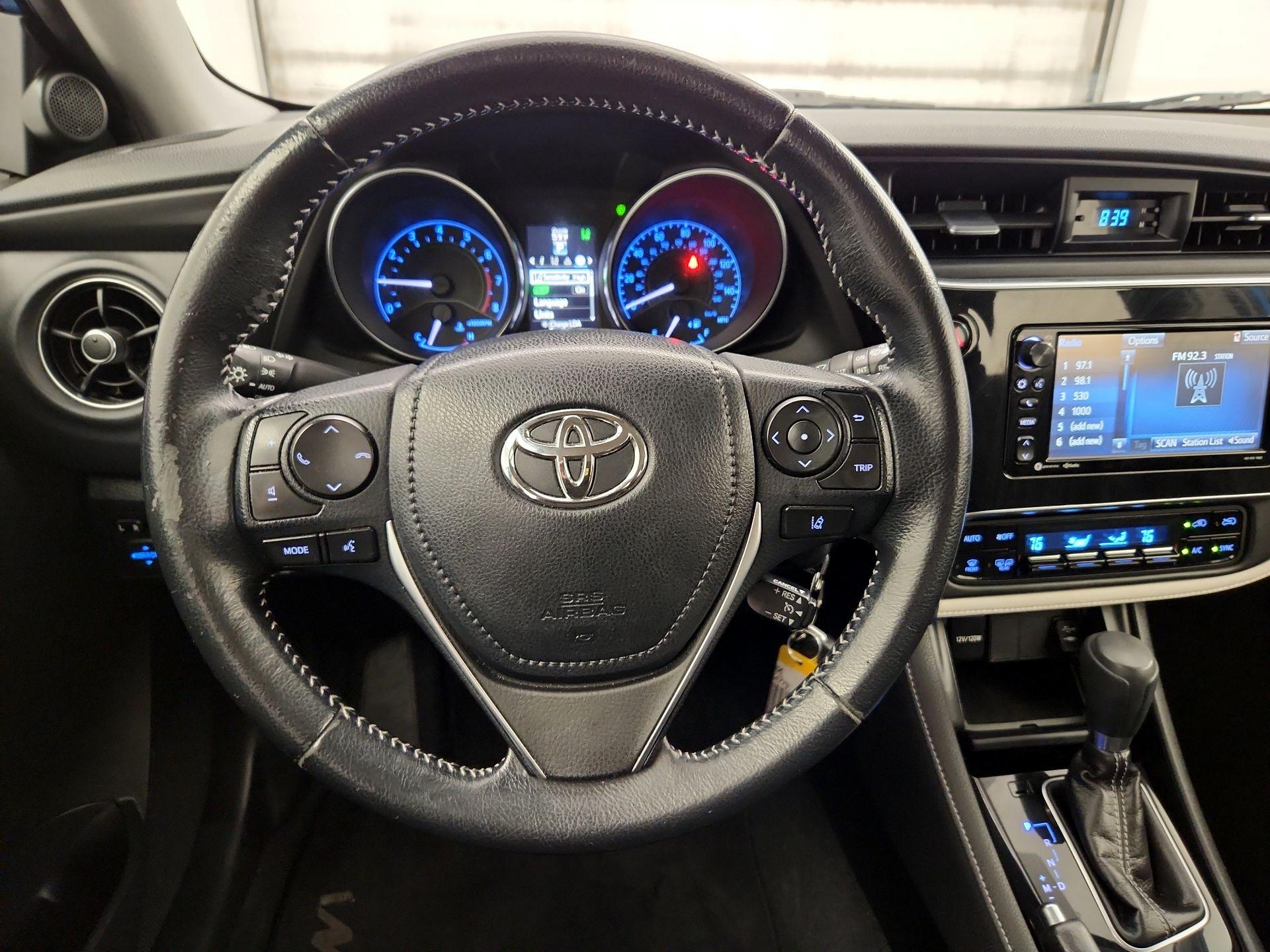 Thumbnail: 2017 Toyota Corolla iM - 10