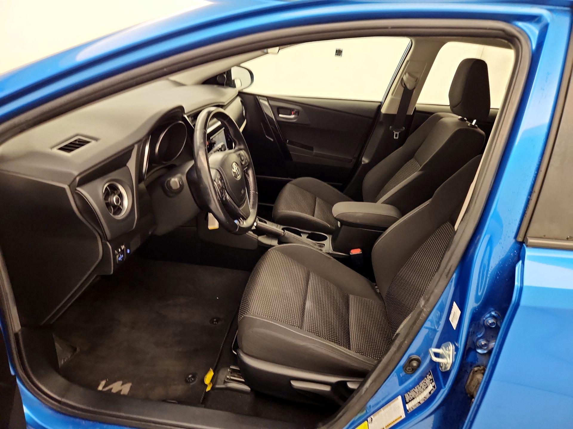 Thumbnail: 2017 Toyota Corolla iM - 11