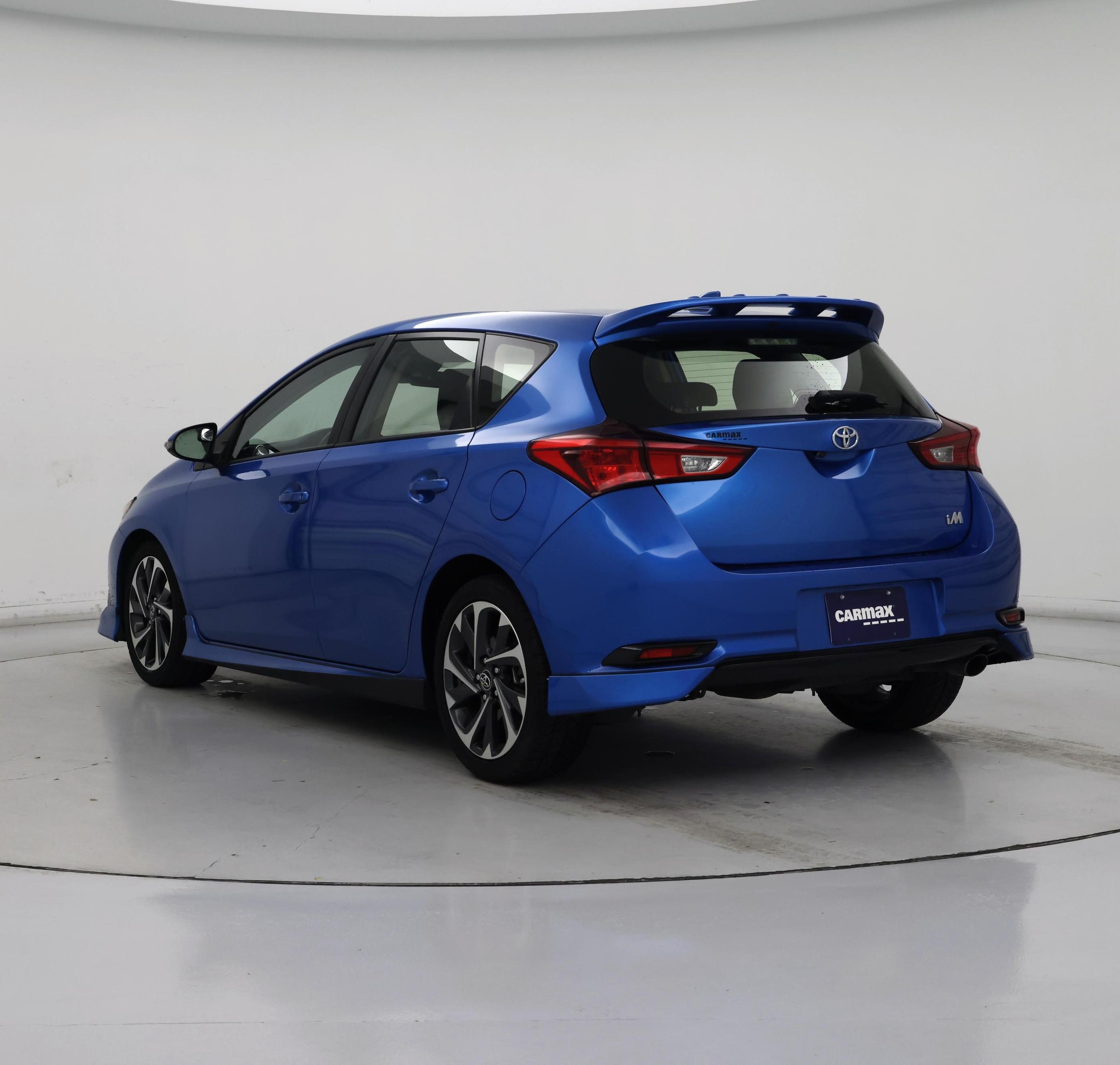 Thumbnail: 2017 Toyota Corolla iM - 2