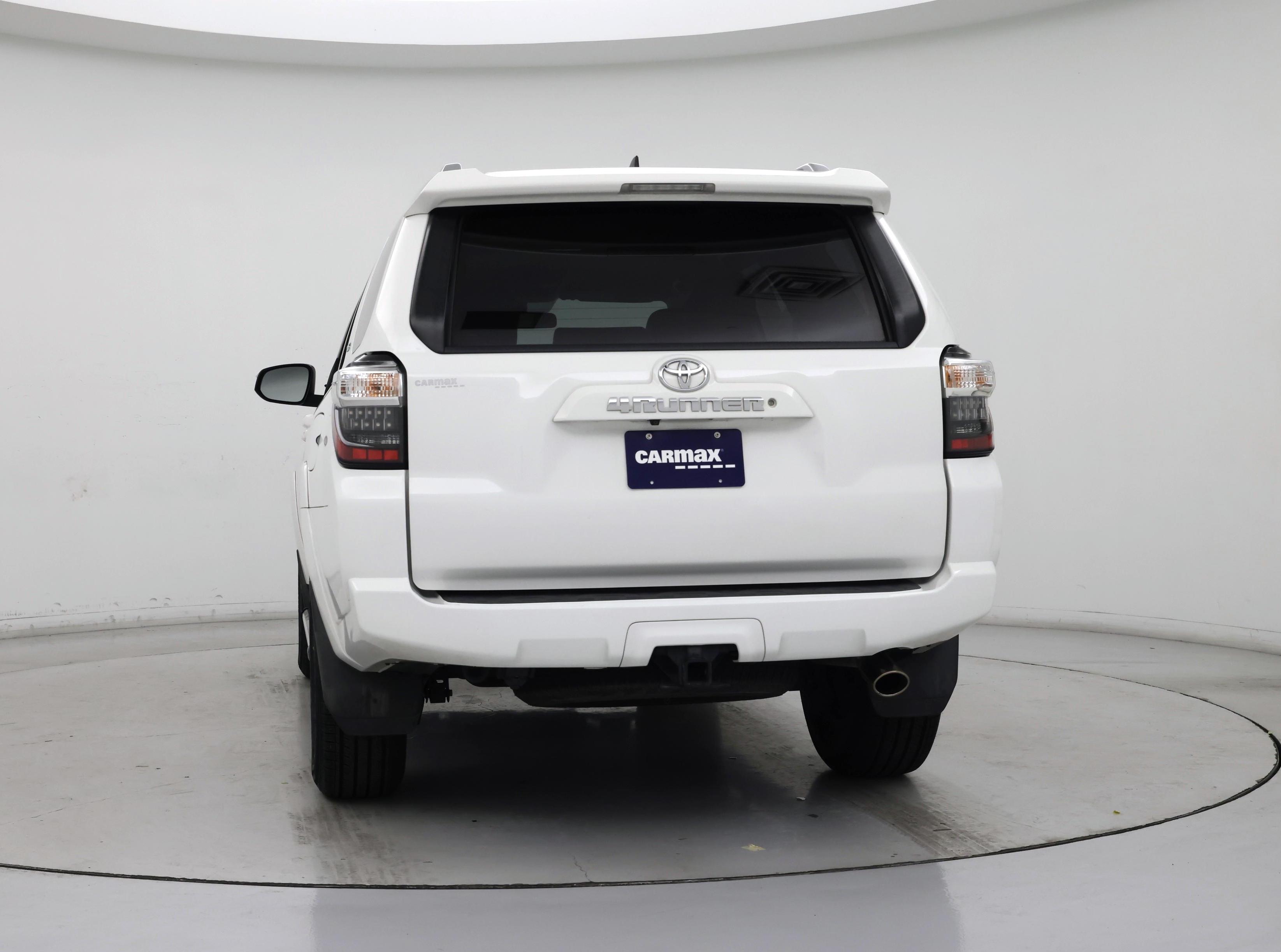 Thumbnail: 2017 Toyota 4Runner - 6