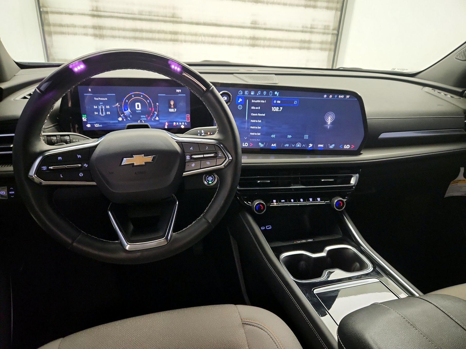 Thumbnail: 2024 Chevrolet Traverse - 9