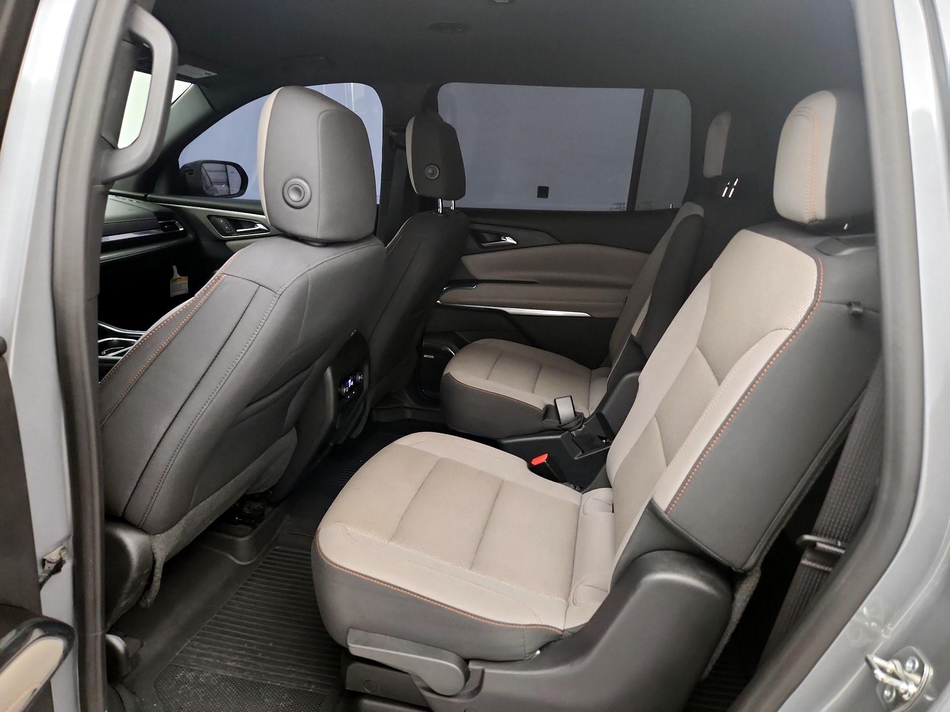 Thumbnail: 2024 Chevrolet Traverse - 19