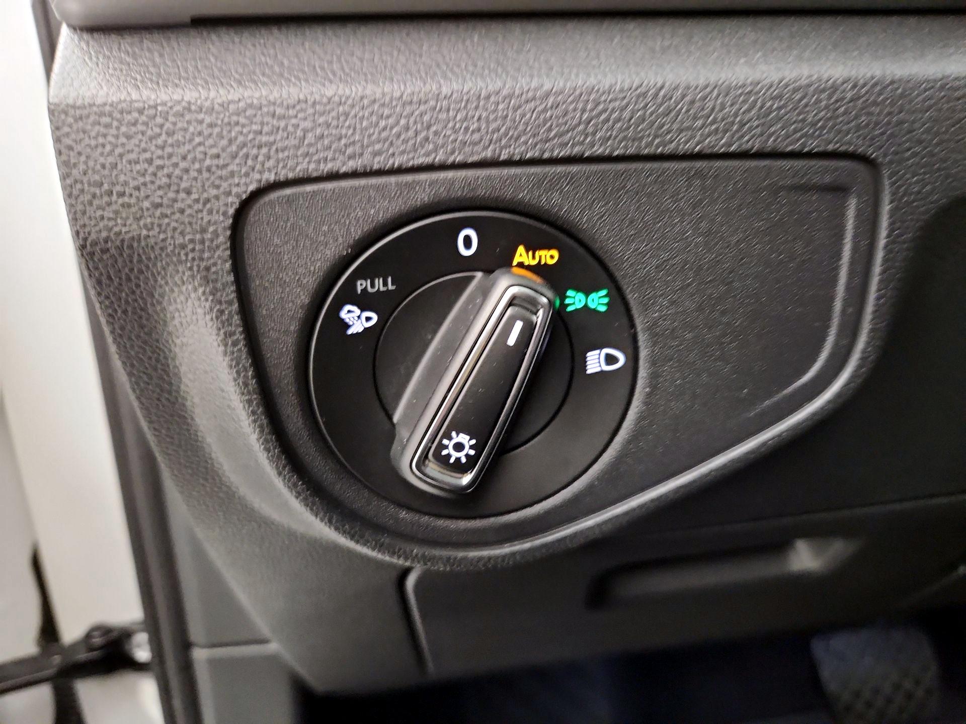 Thumbnail: 2023 Volkswagen Atlas - 13