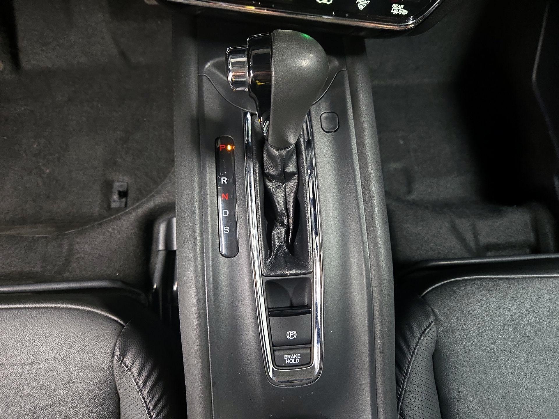 Thumbnail: 2016 Honda HR-V - 18