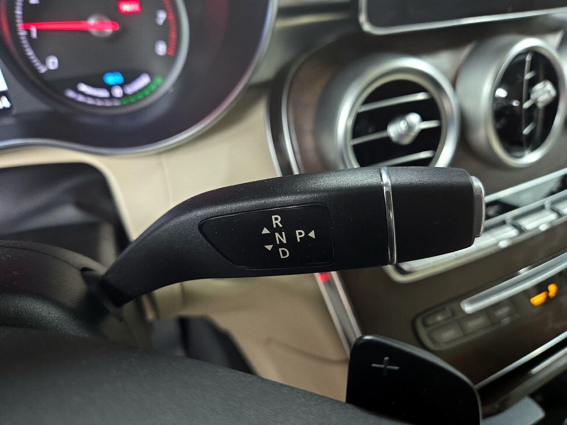 Thumbnail: 2019 Mercedes-Benz GLC - 18