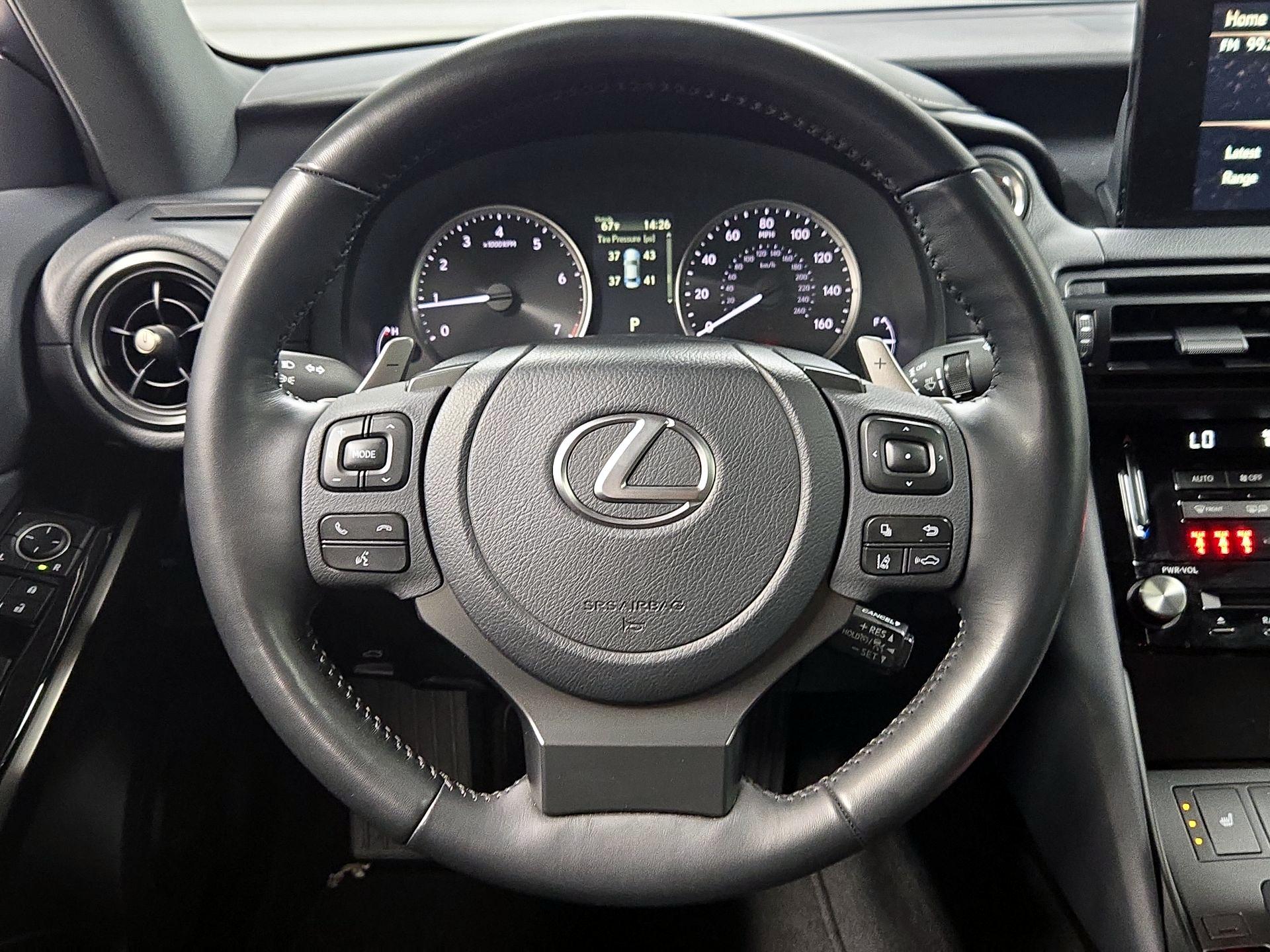 Thumbnail: 2025 Lexus IS - 10