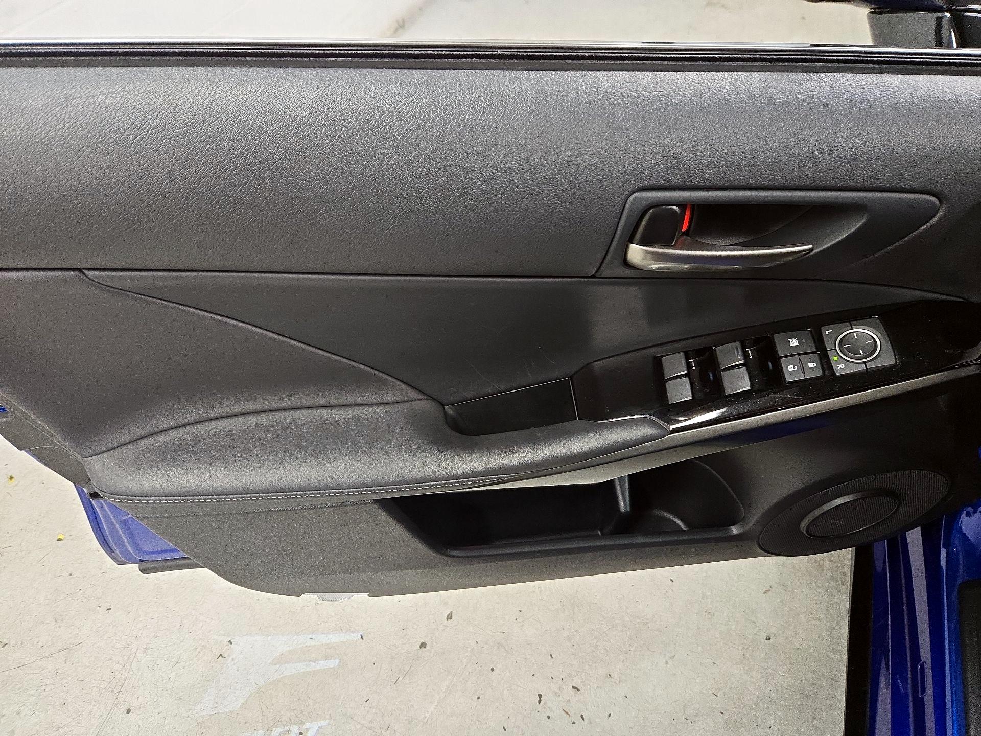 Thumbnail: 2025 Lexus IS - 12