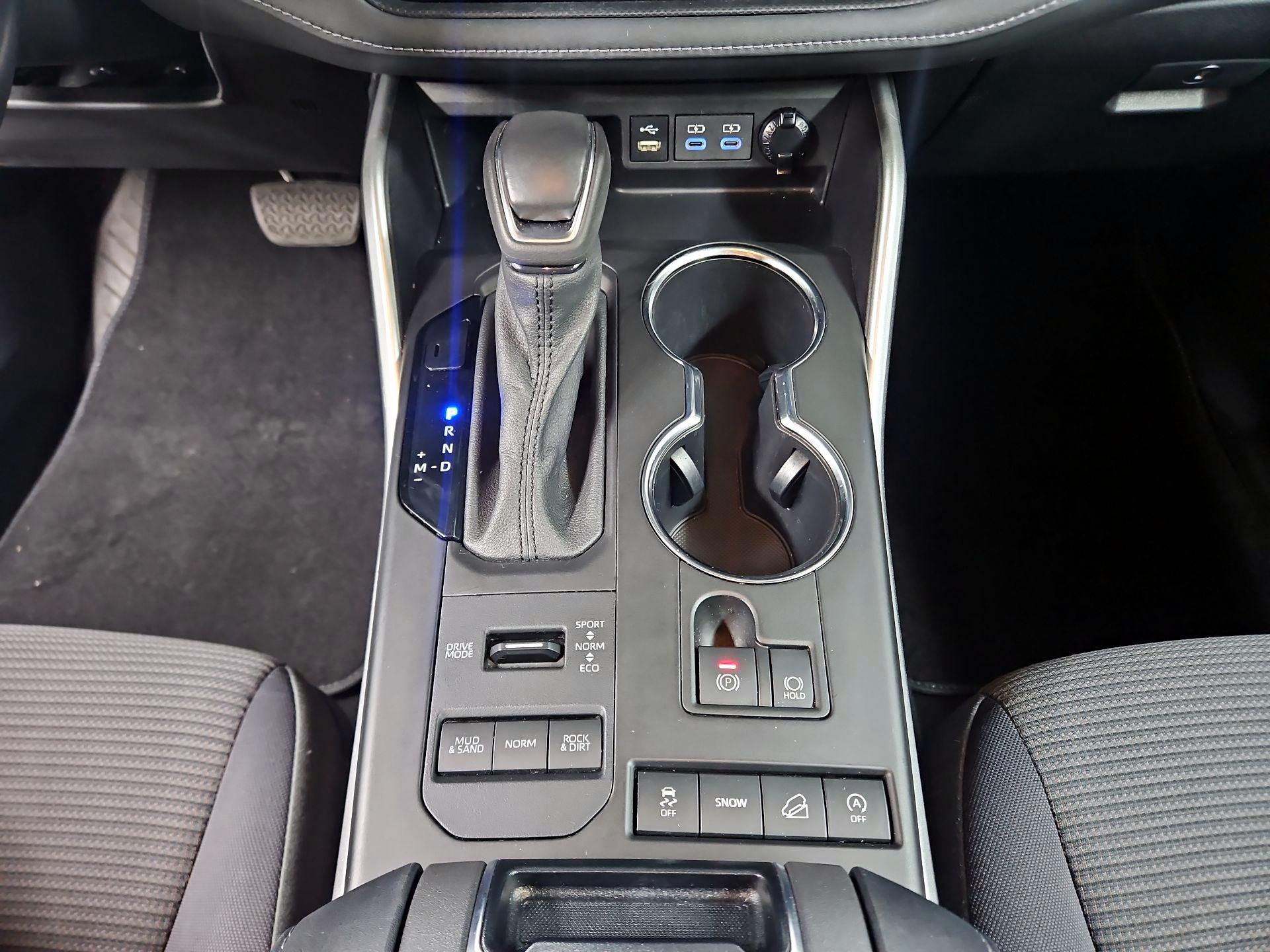 Thumbnail: 2022 Toyota Highlander - 17