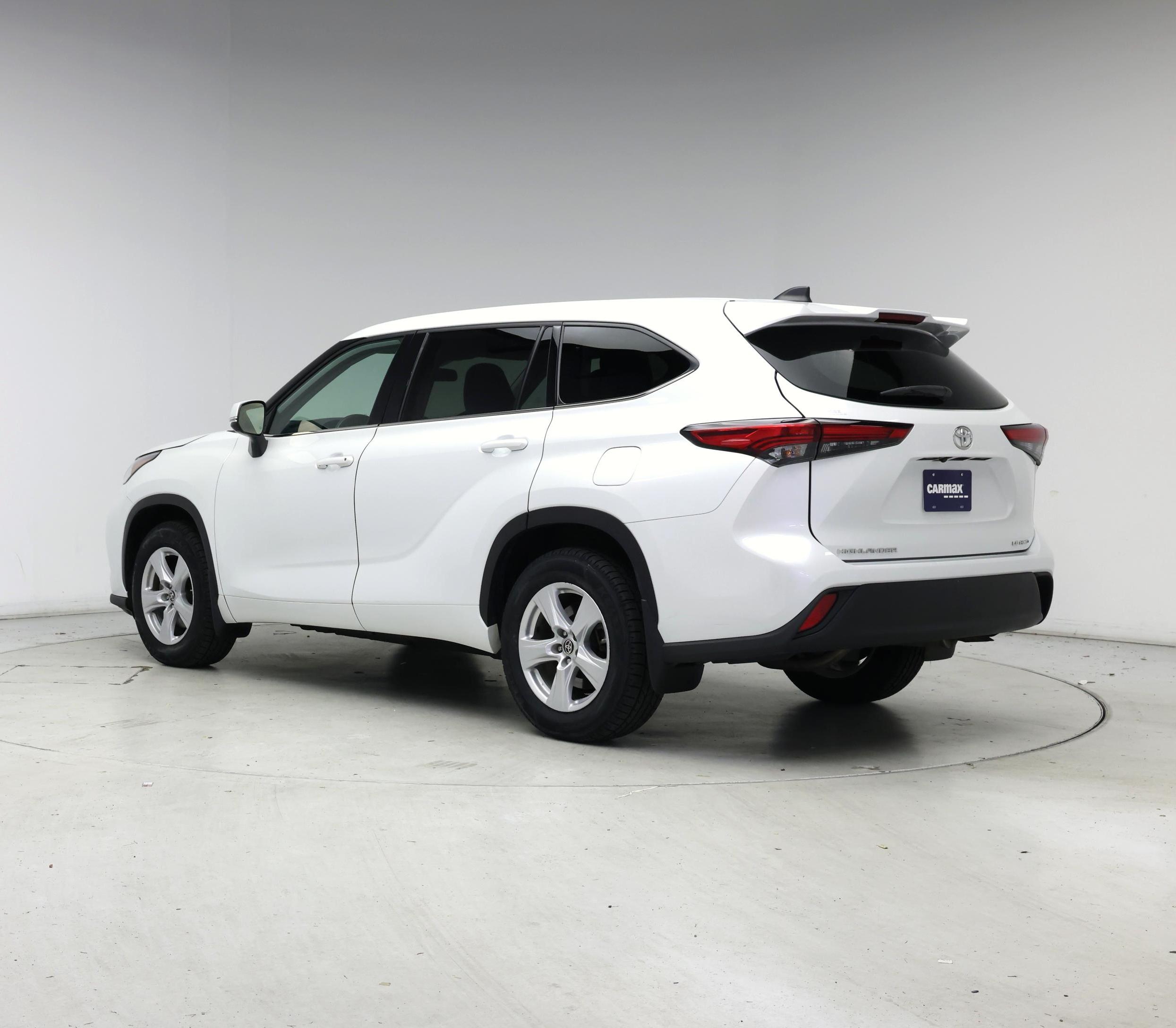 Thumbnail: 2022 Toyota Highlander - 2