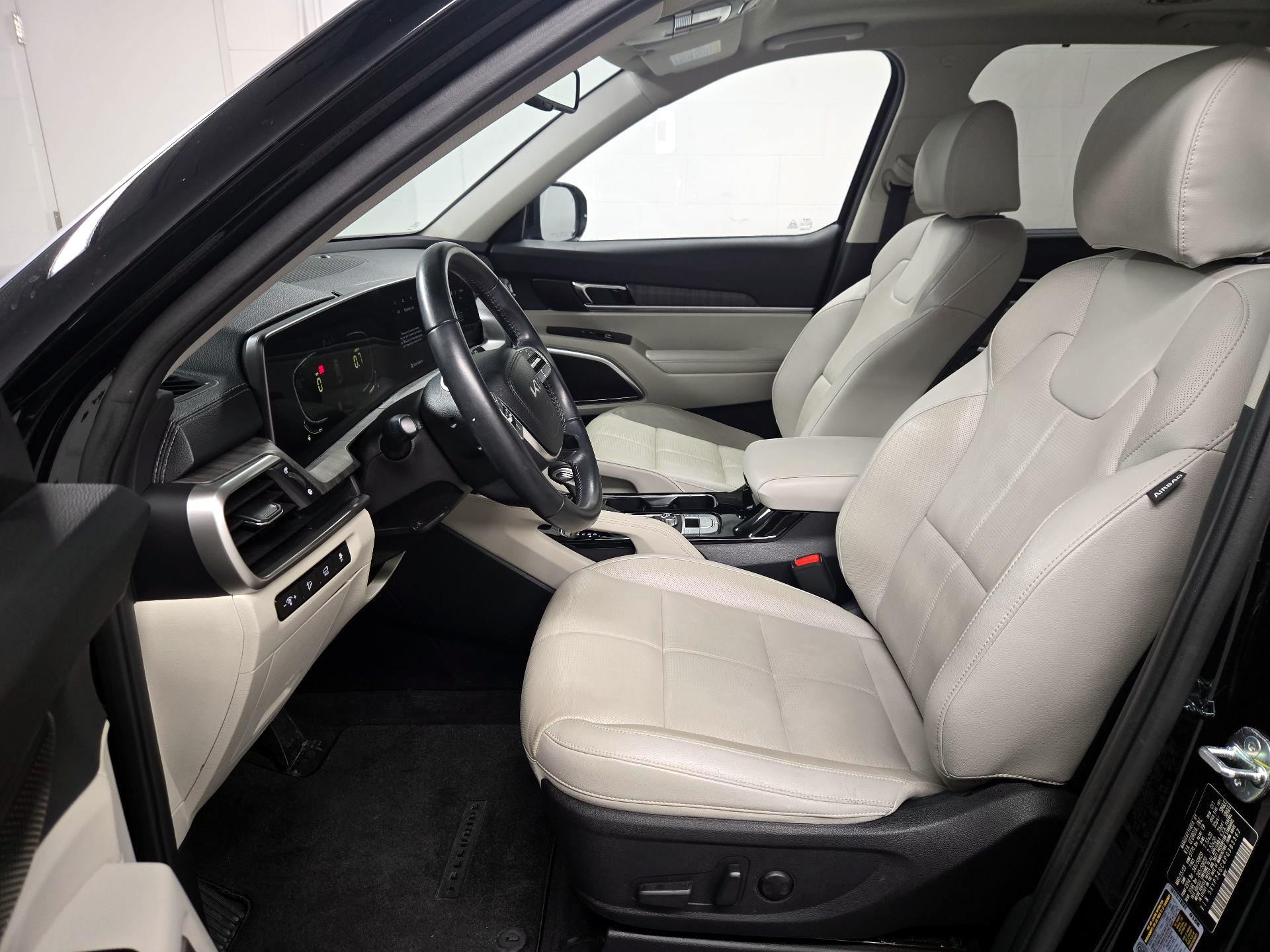 Thumbnail: 2023 Kia Telluride - 11