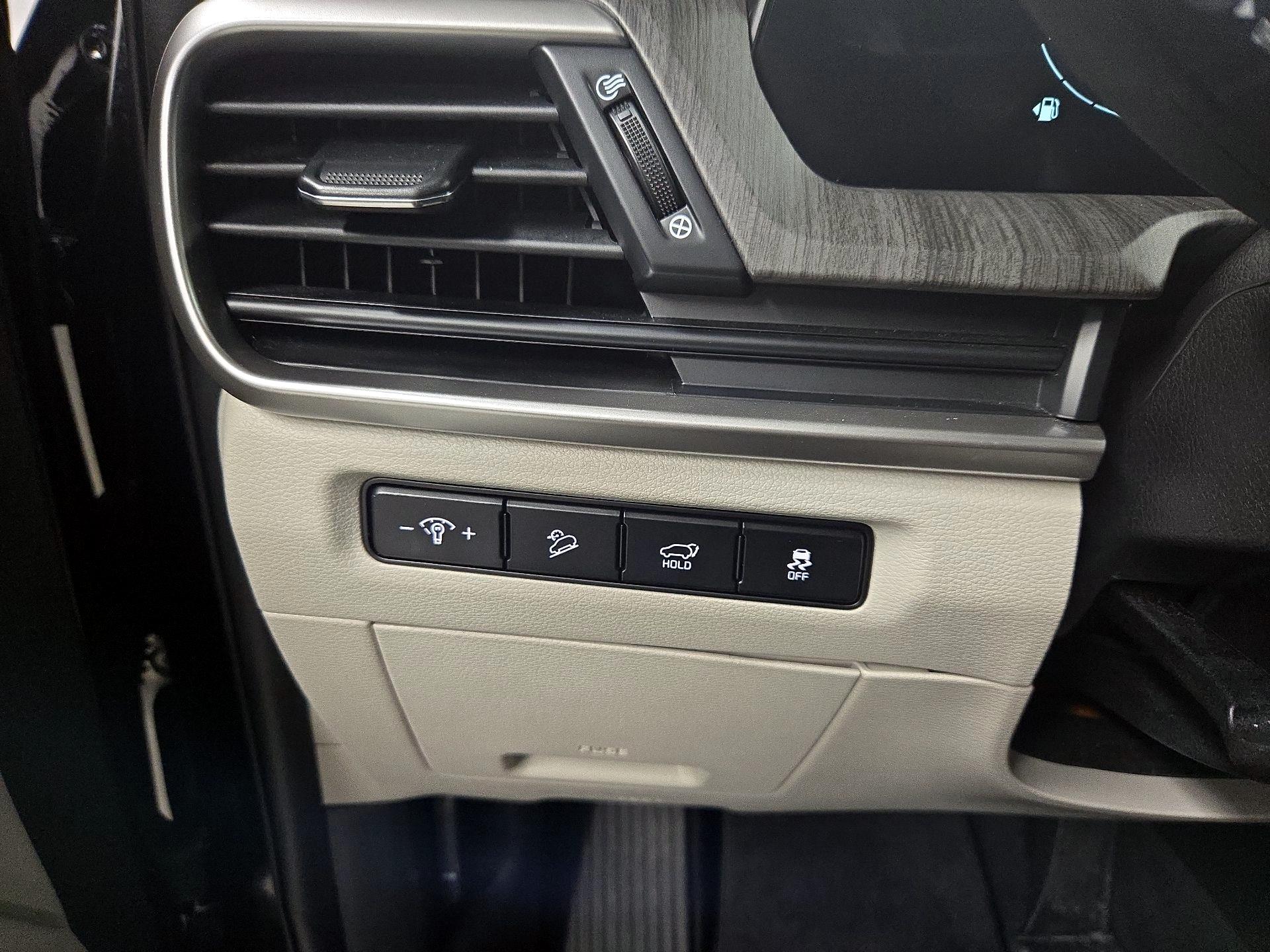 Thumbnail: 2023 Kia Telluride - 13