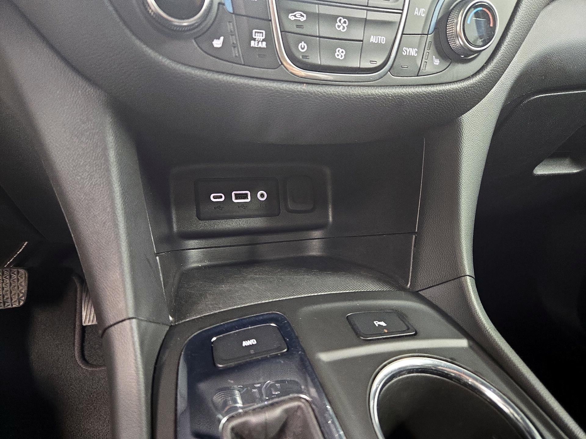 Thumbnail: 2023 Chevrolet Equinox - 18