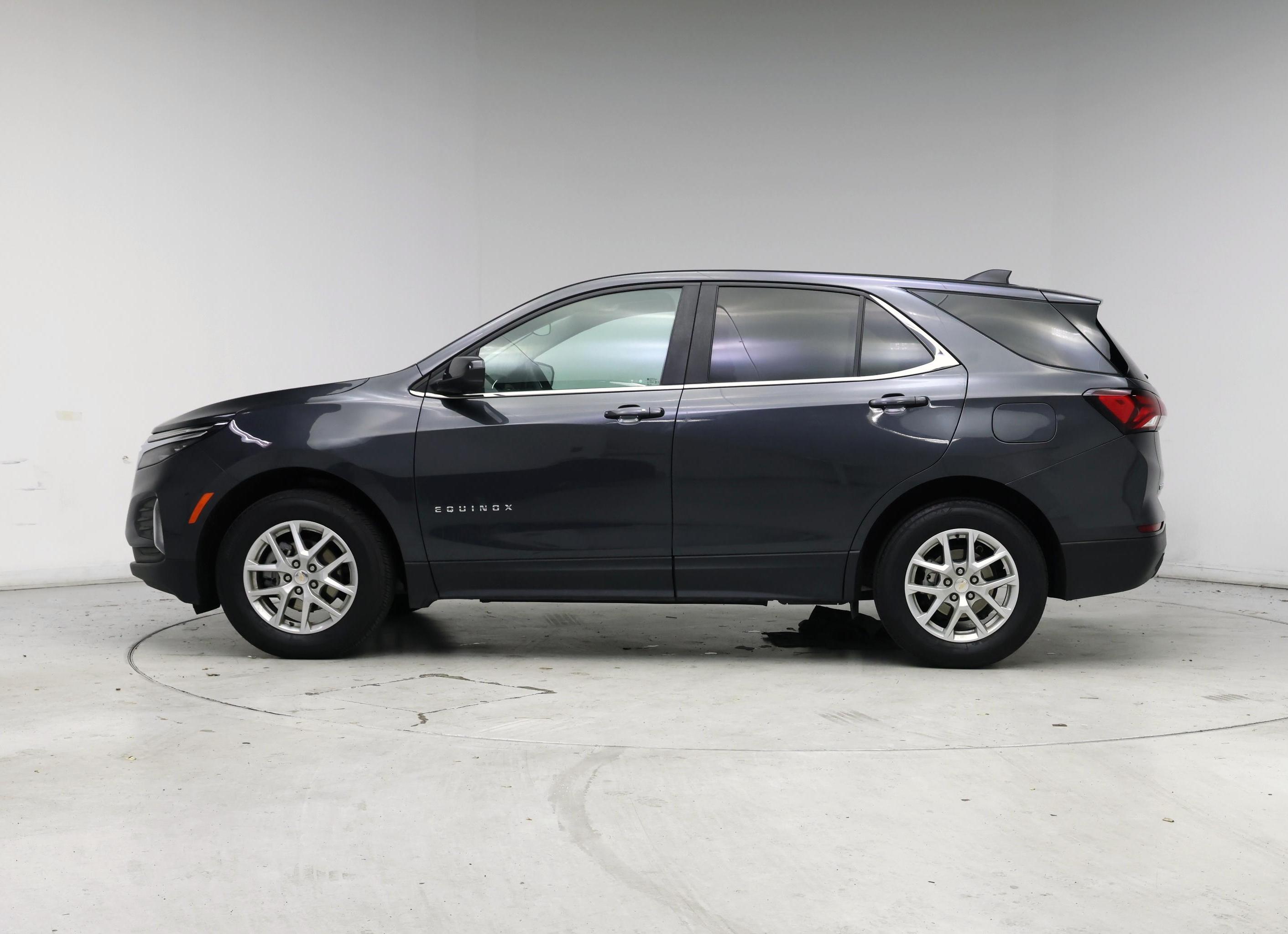 Thumbnail: 2023 Chevrolet Equinox - 3