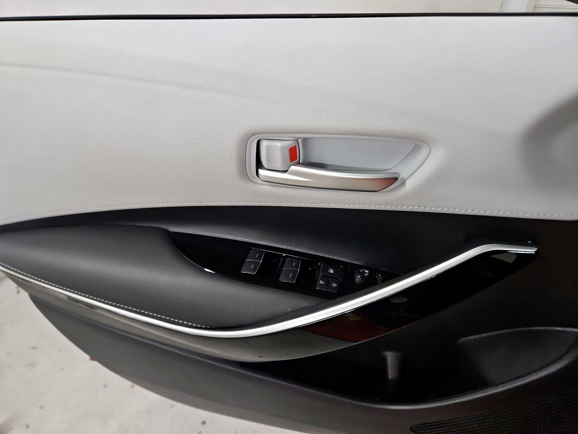 Thumbnail: 2023 Toyota Corolla - 12