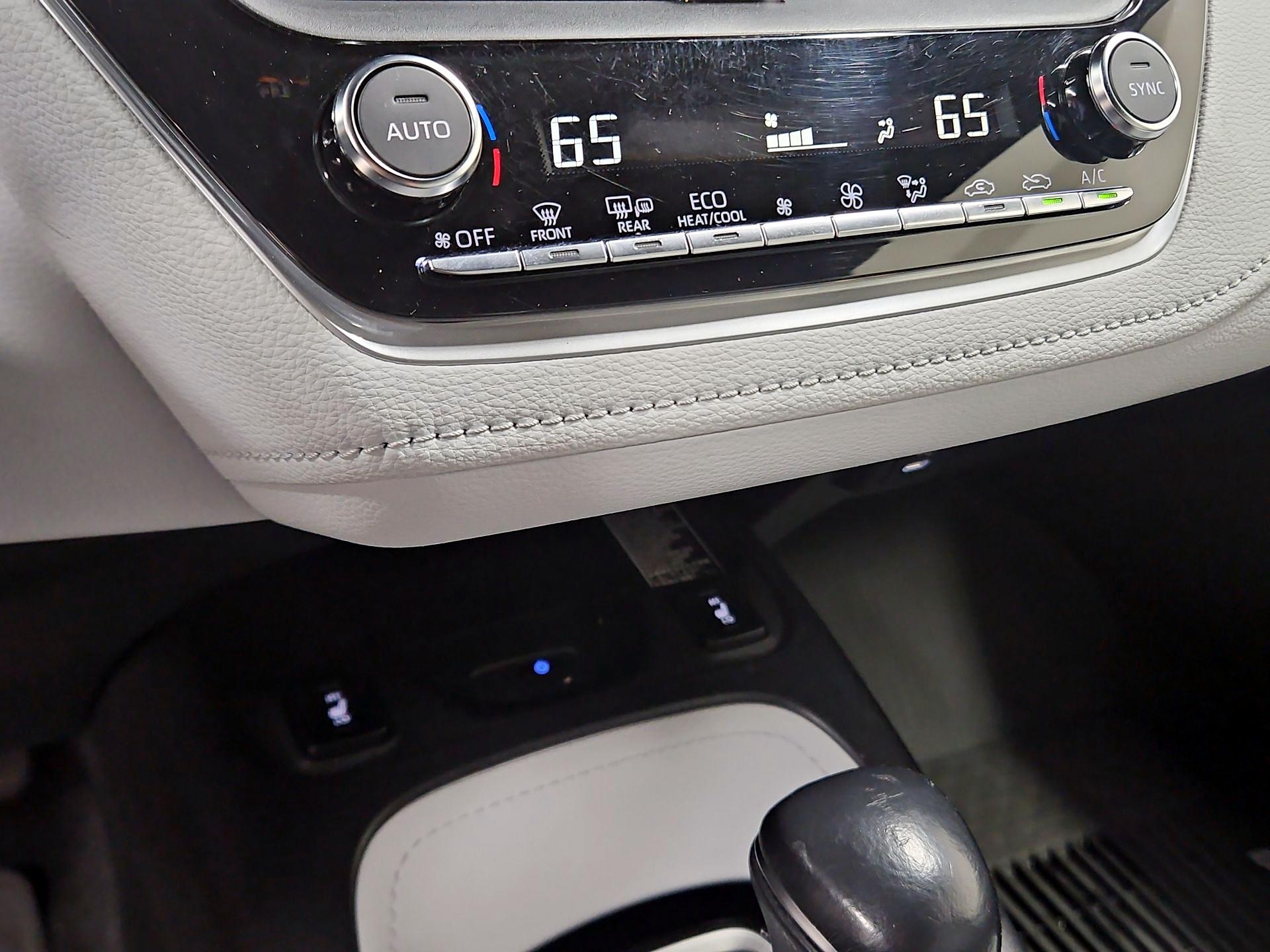 Thumbnail: 2023 Toyota Corolla - 16