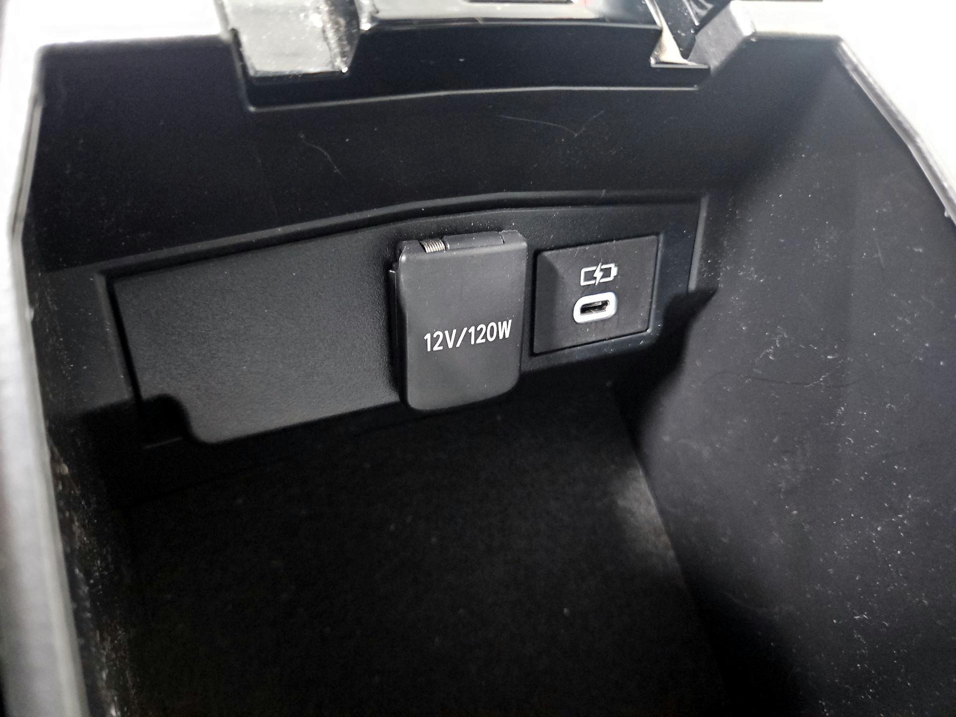 Thumbnail: 2023 Toyota Corolla - 18