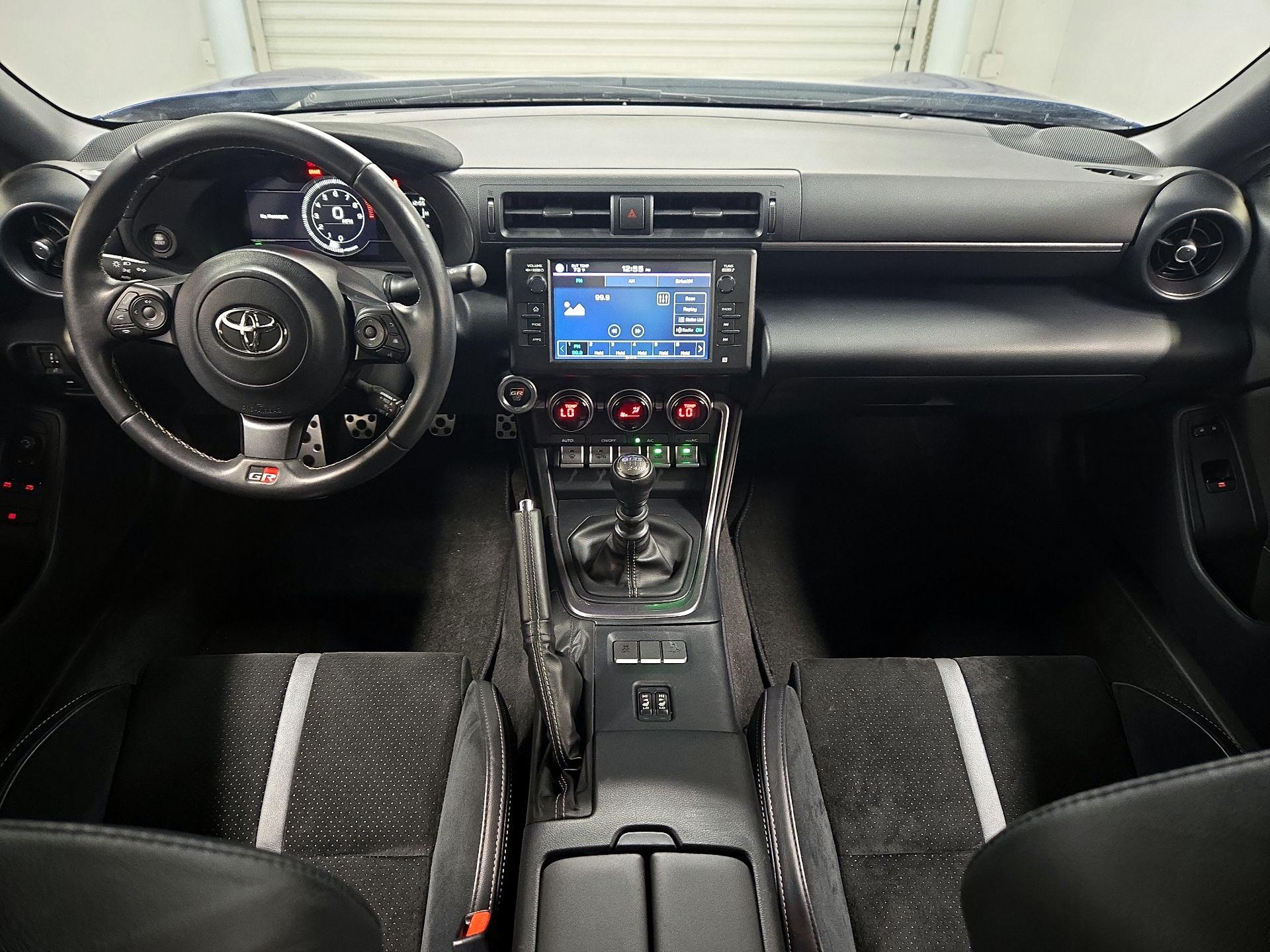 Thumbnail: 2024 Toyota GR86 - 9