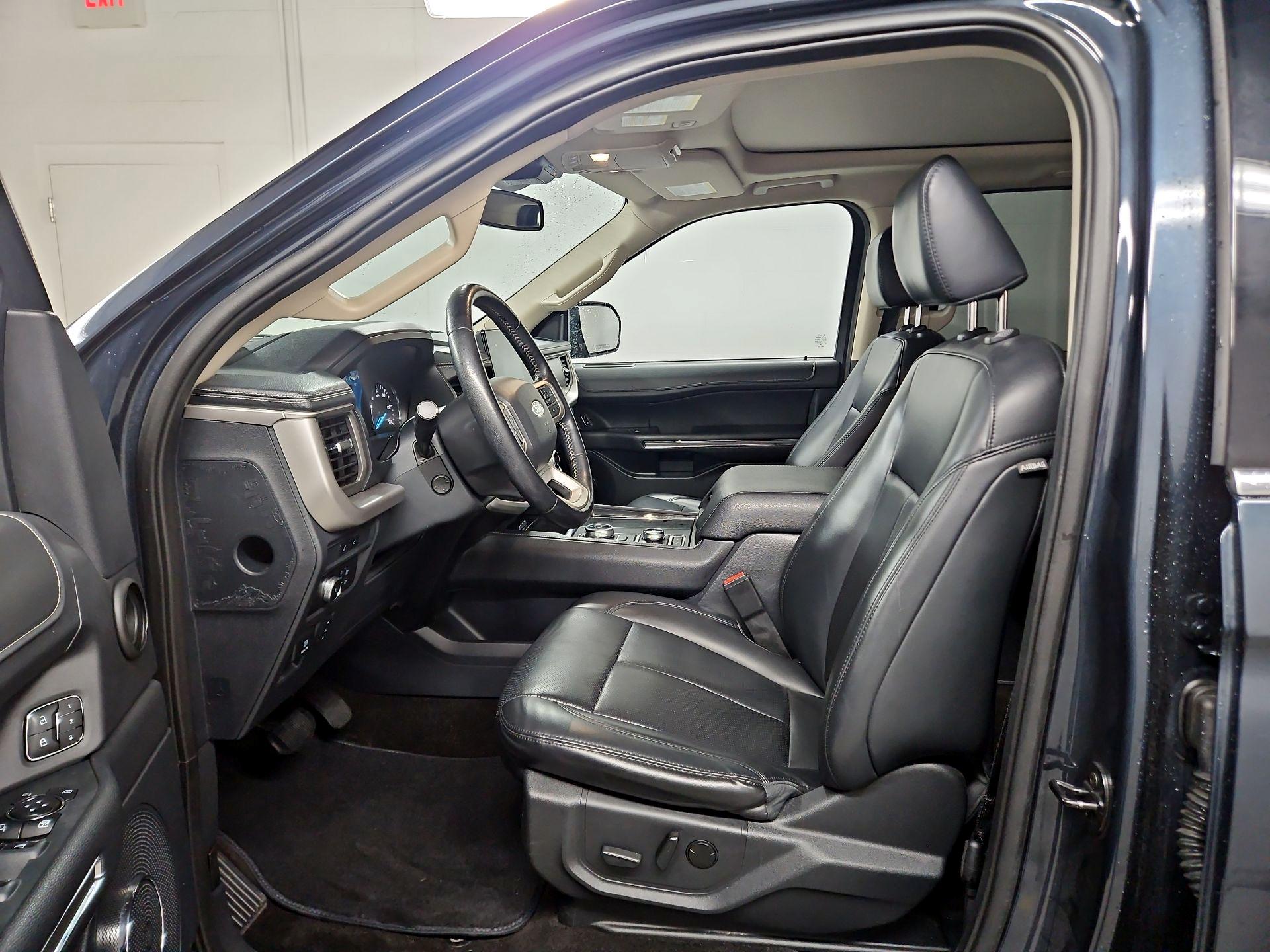 Thumbnail: 2022 Ford Expedition - 11