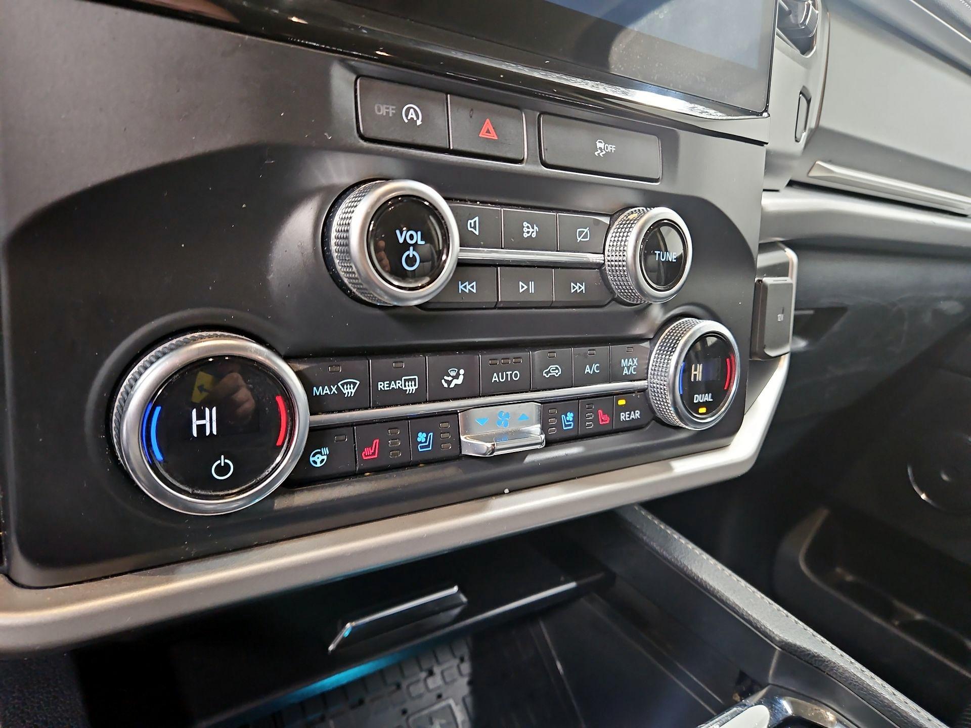 Thumbnail: 2022 Ford Expedition - 17