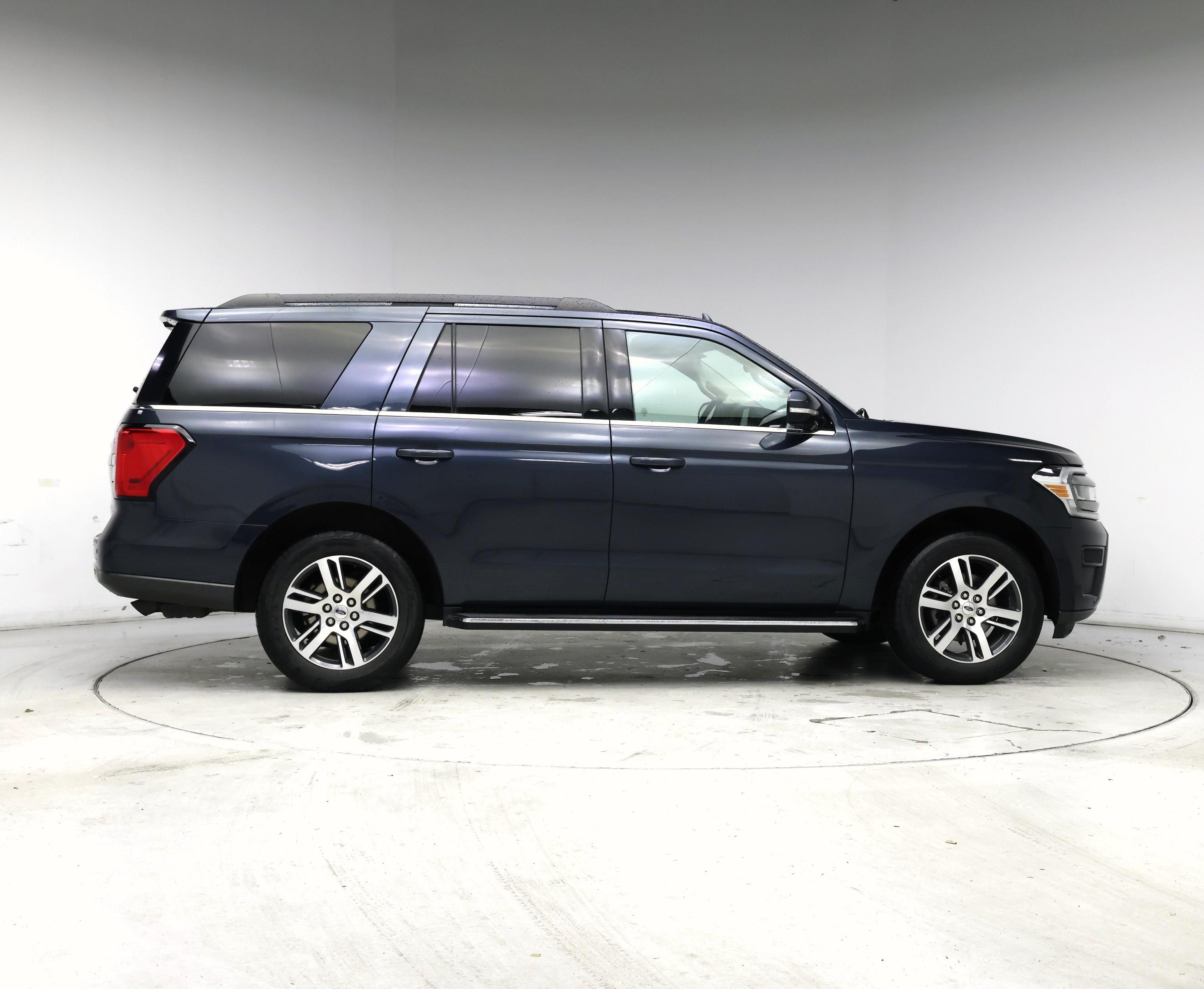 Thumbnail: 2022 Ford Expedition - 7